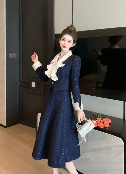 Chanel Sequin Suit - Elegant Two-Piece Set with Sweet Bow Detail 1 Chanel Sequin Suit - Elegant Two-Piece Set with Sweet Bow Detail