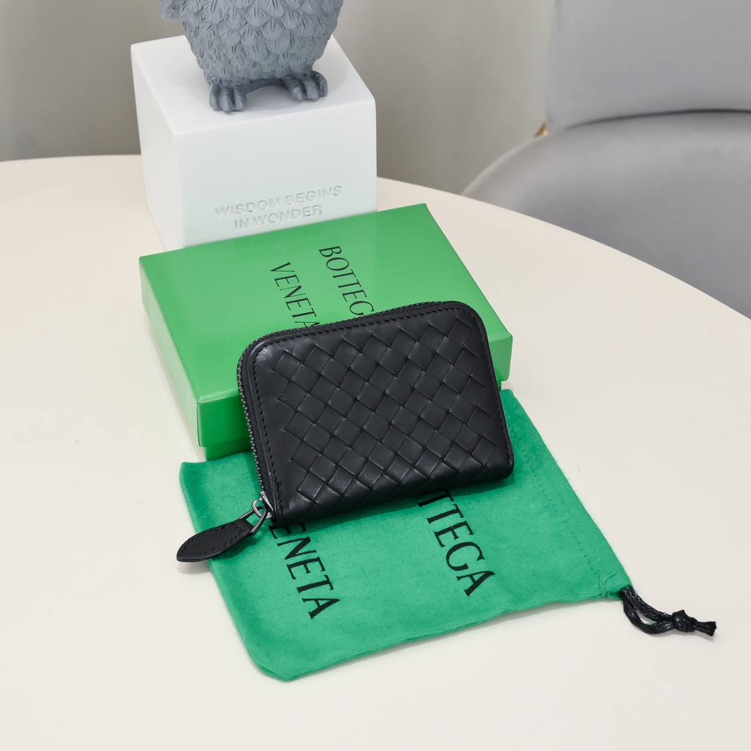 Bottega Veneta Geweven Kaarthouder met Rits - Compact en Stijlvol