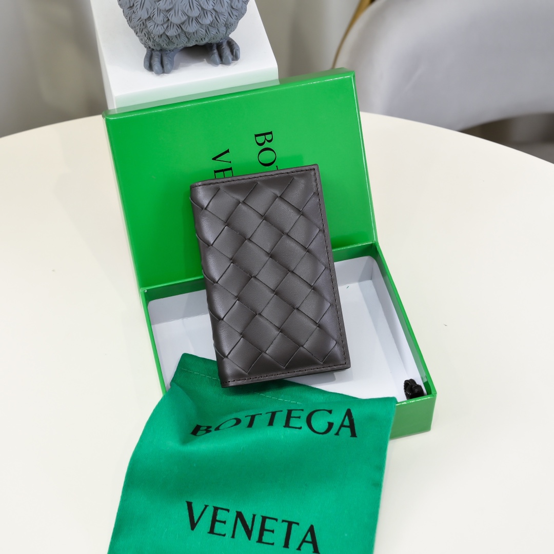 Bottega Veneta кошелёк картхолдер из плетёной кожи, 6 слотов для карт, 2 отделения