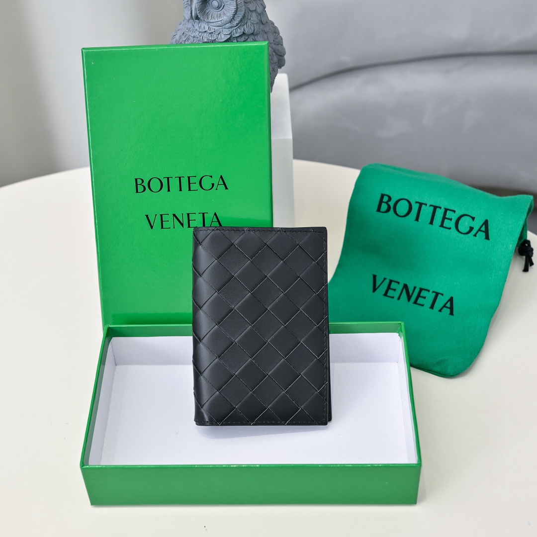 Bottega Veneta Passport Holder Leather Woven Card ID Cash
