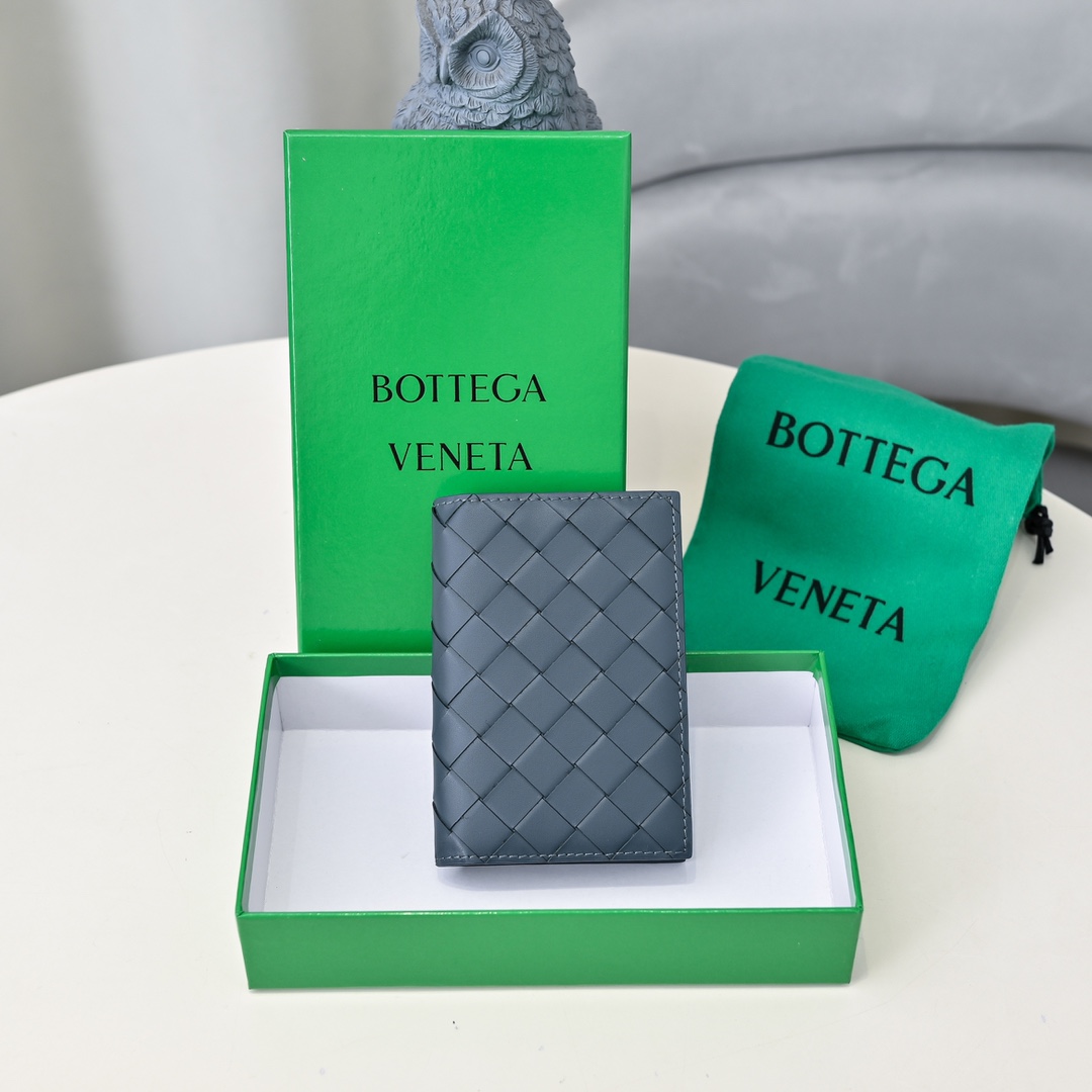 Bottega Veneta Passport Holder Leather Woven Card ID Cash