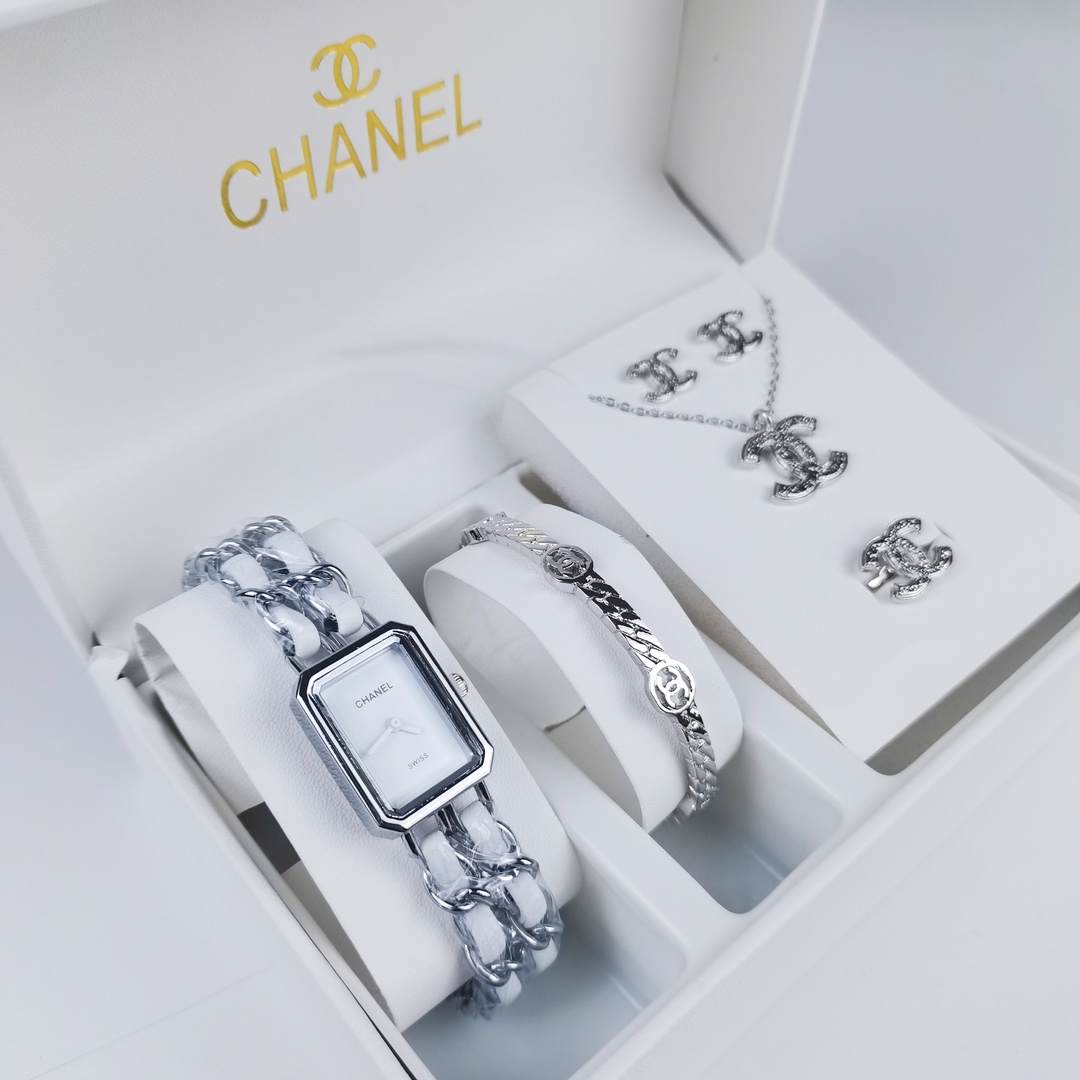 Chanel Haute Joaillerie Fine Jewelry Earrings Necklace Ring Ref.64036713 6