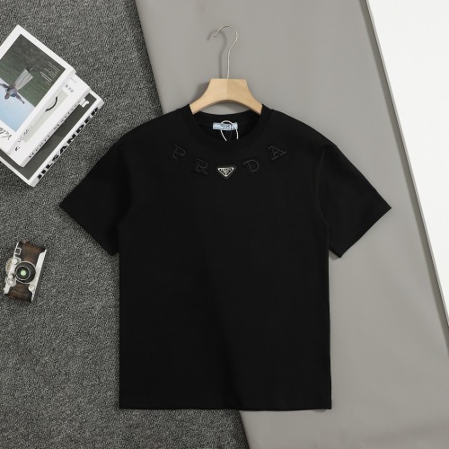 Prada 25SS Embroidered Logo Cotton T-Shirt Short Sleeve - Casual Style 1 Prada 25SS Embroidered Logo Cotton T-Shirt Short Sleeve - Casual Style