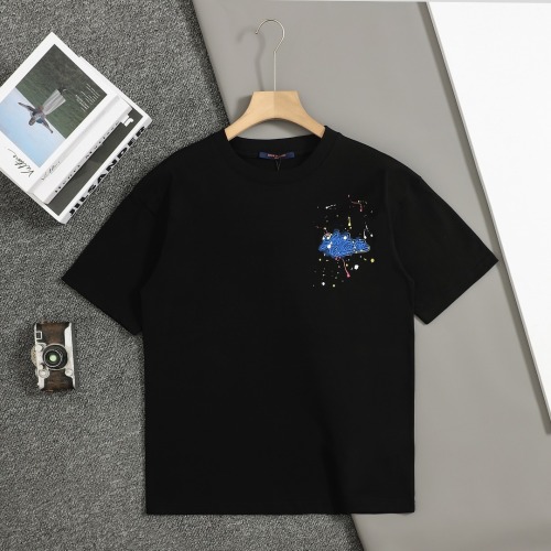 Louis Vuitton 25SS Early Spring Short Sleeve - Embroidered Graffiti Tee 1 Louis Vuitton 25SS Early Spring Short Sleeve - Embroidered Graffiti Tee