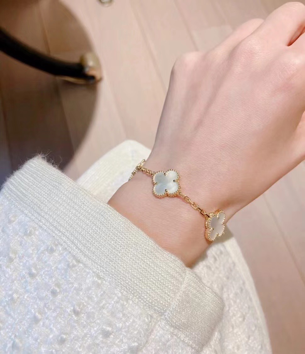 Van Cleef & Arpels 18K VCA五花白贝母手链