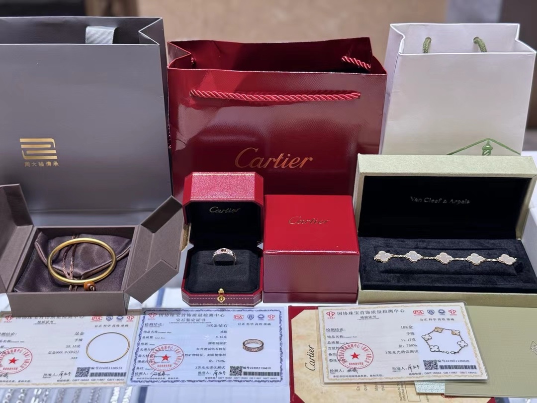 Van Cleef & Arpels VCA白贝K黄五花手链/