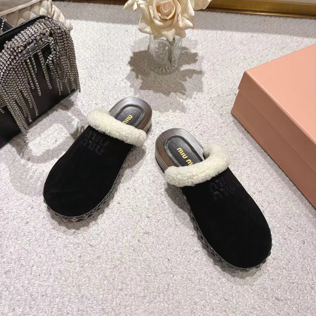 “Miu Miu Show: Unique Effacement Process, Modern Style, Love Concept, Imported Wool, Big Bottom, Sizes 35-41” - 图片 2