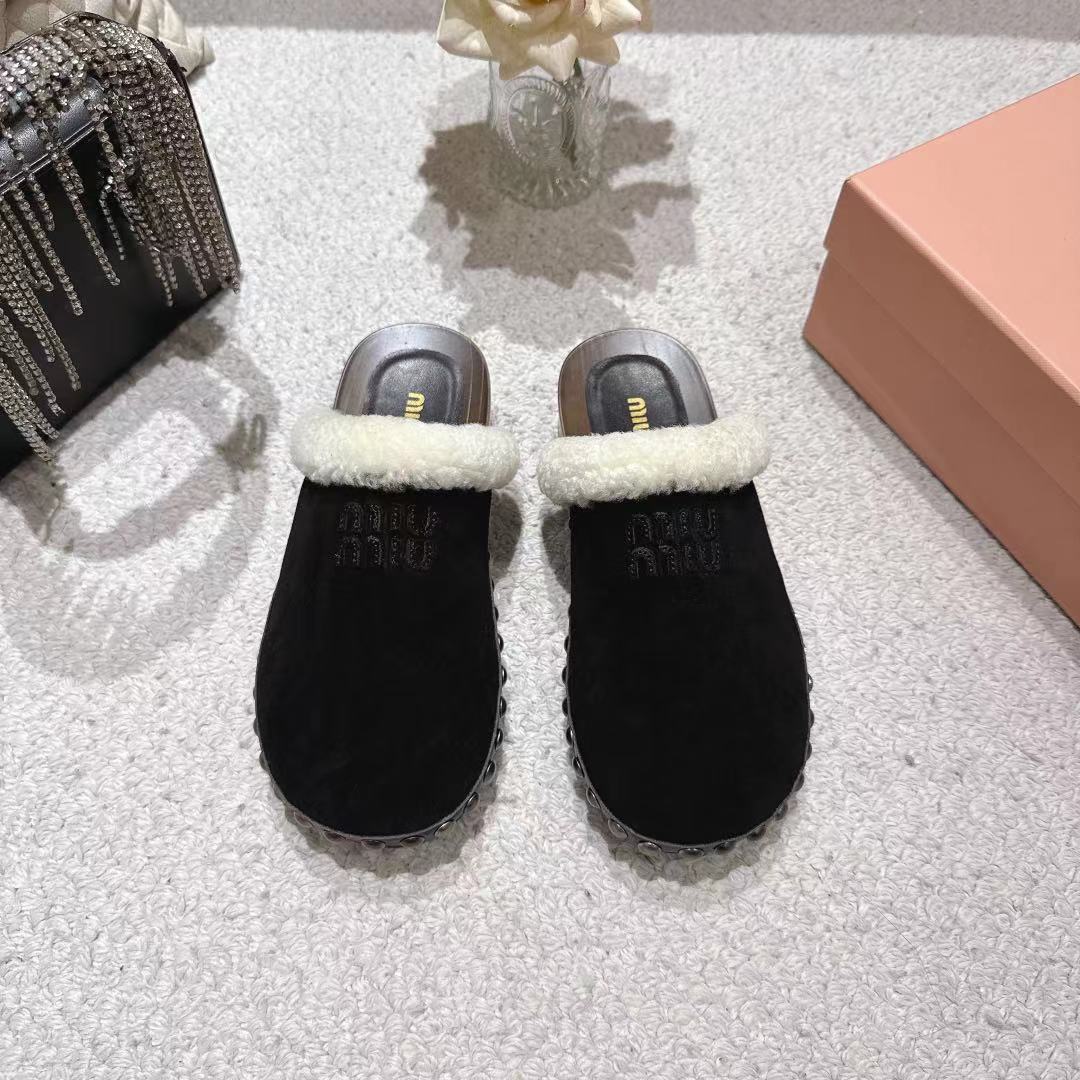“Miu Miu Show: Unique Effacement Process, Modern Style, Love Concept, Imported Wool, Big Bottom, Sizes 35-41” - 图片 1