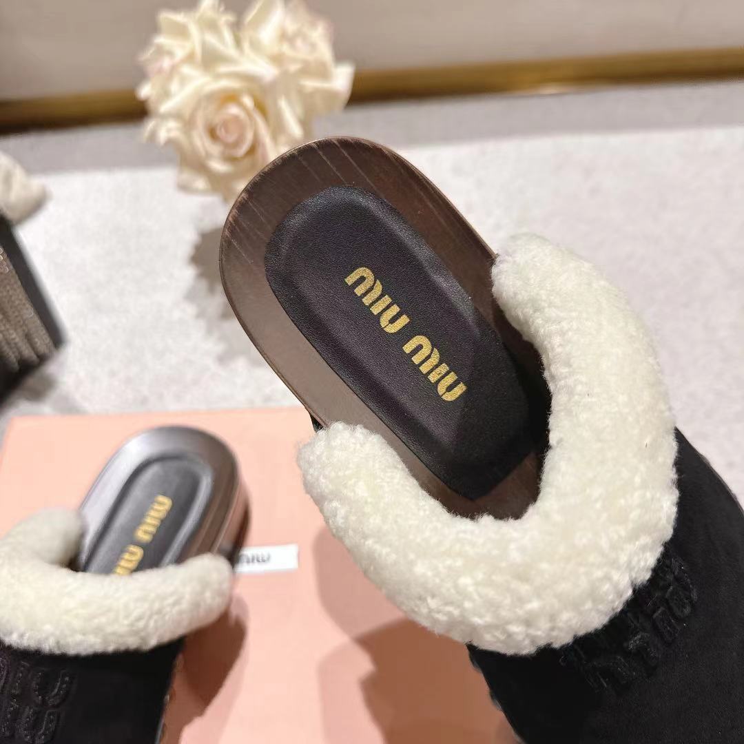“Miu Miu Show: Unique Effacement Process, Modern Style, Love Concept, Imported Wool, Big Bottom, Sizes 35-41” - 图片 7