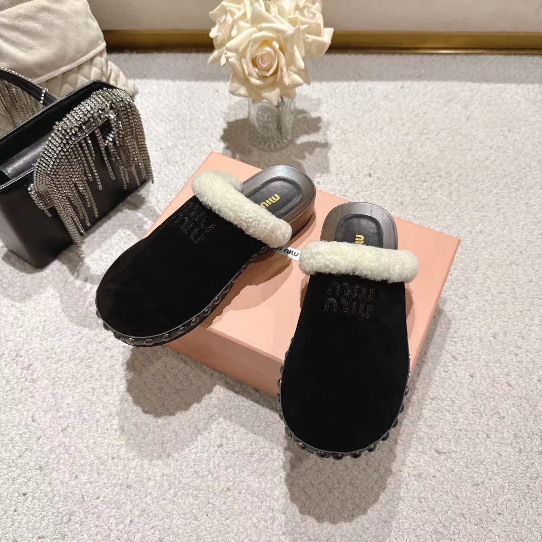 “Miu Miu Show: Unique Effacement Process, Modern Style, Love Concept, Imported Wool, Big Bottom, Sizes 35-41” - 图片 6