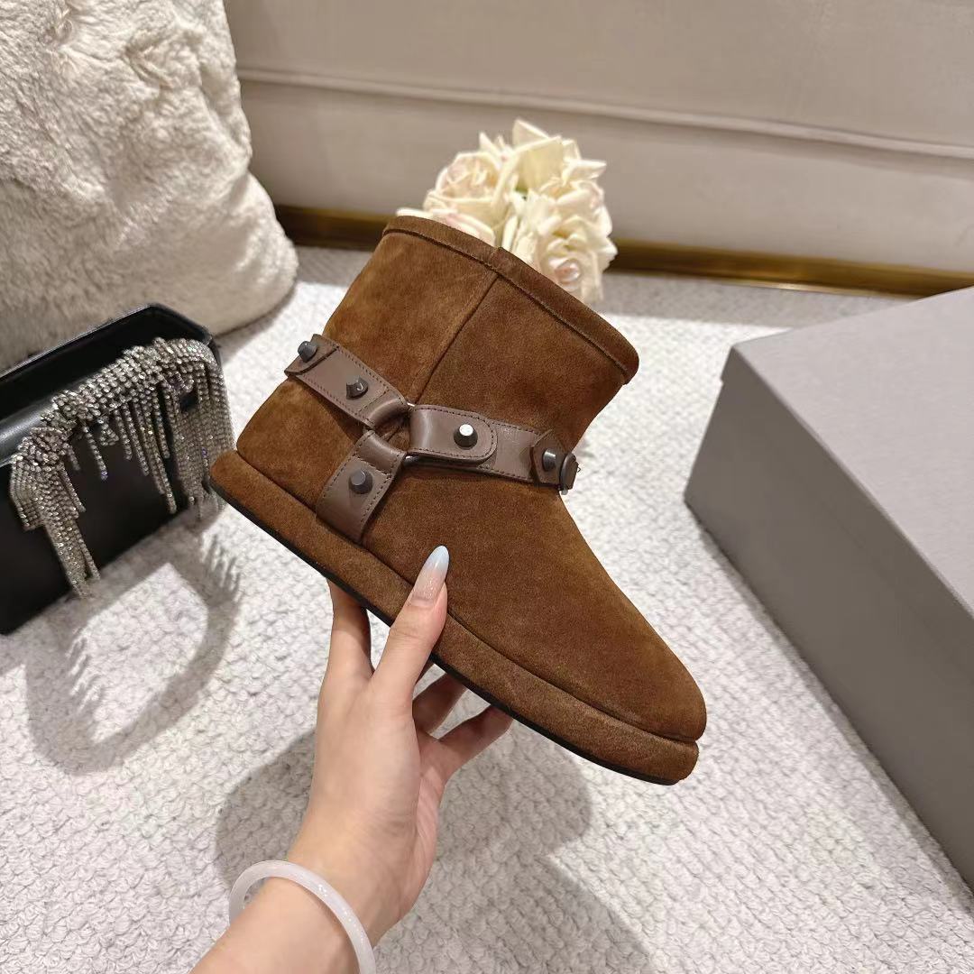 🔥BALENCIAGA*巴黎世家F022 2025ss秋冬新款羊毛短靴雪地靴冬日凛凛🏂🏻不可缺之一，闭眼