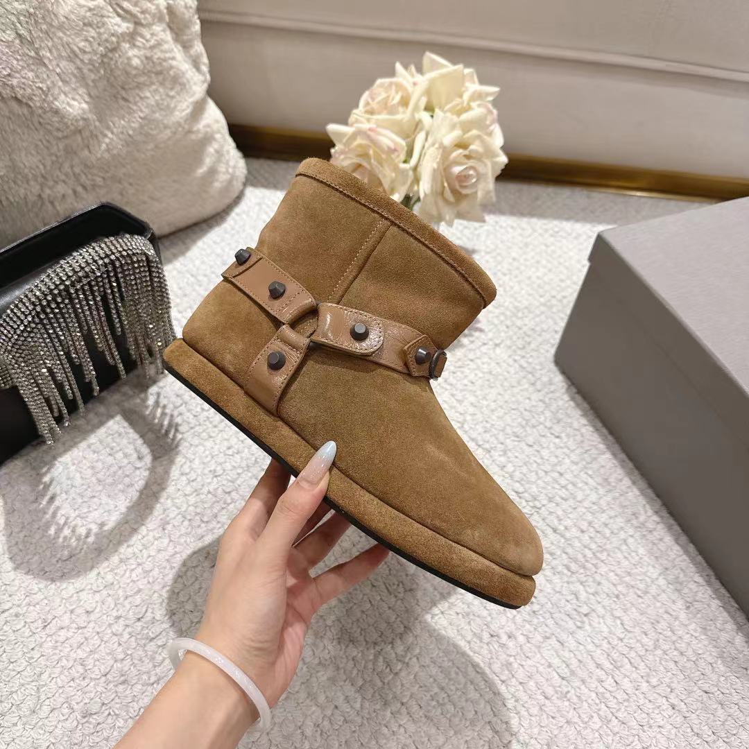 🔥BALENCIAGA*巴黎世家F022 2025ss秋冬新款羊毛短靴雪地靴冬日凛凛🏂🏻不可缺之一，闭眼