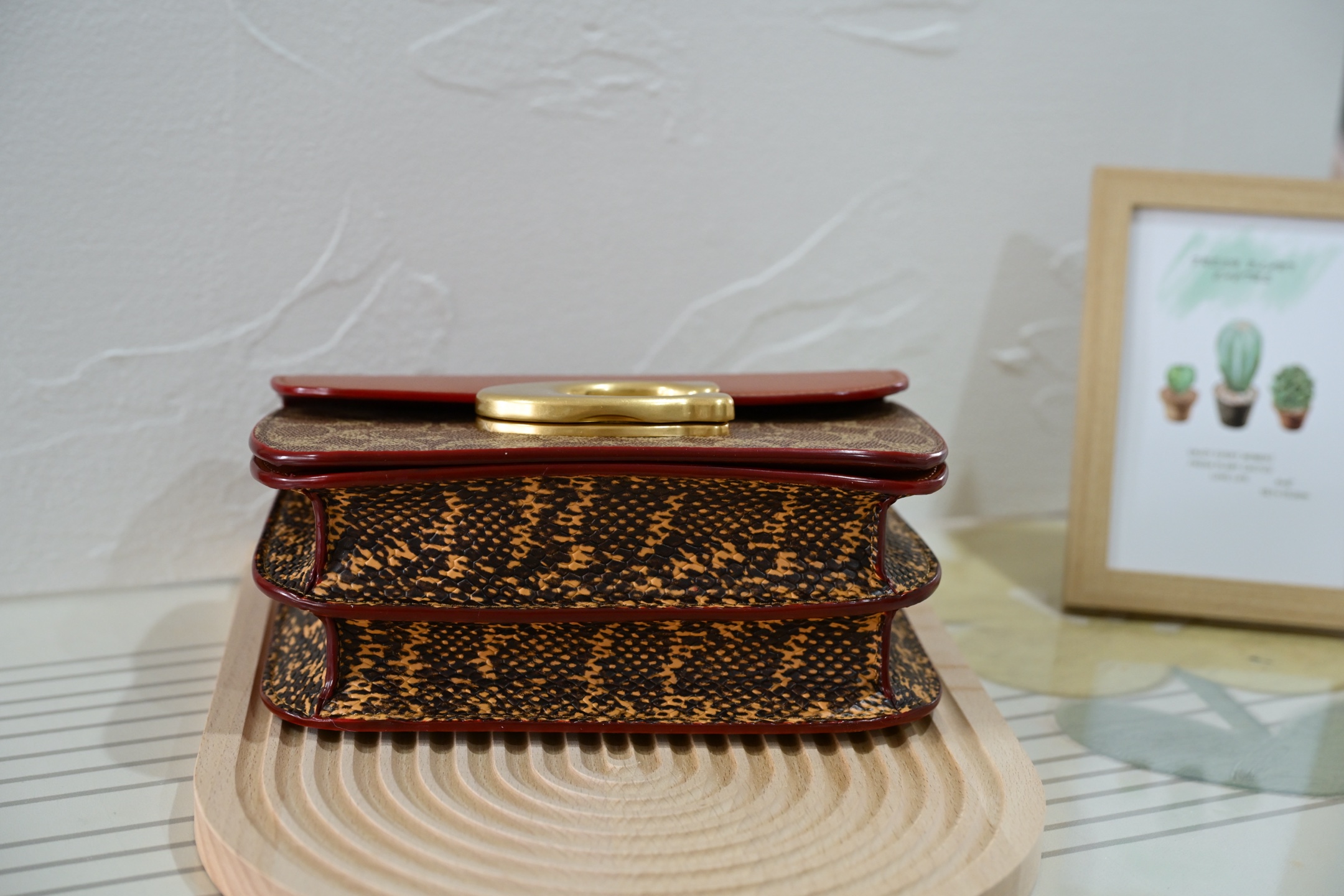 C家 CM551 CM557 高端シリーズ 愛豆チェーンバッグ 斜め掛け