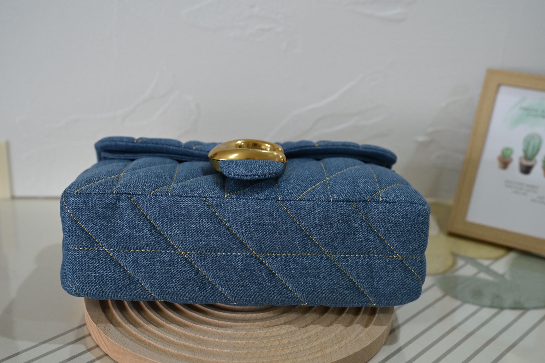 Coach CR704 Quilting Tabbyチェーンショルダーバッグ - 高級感あふれるダークトーン