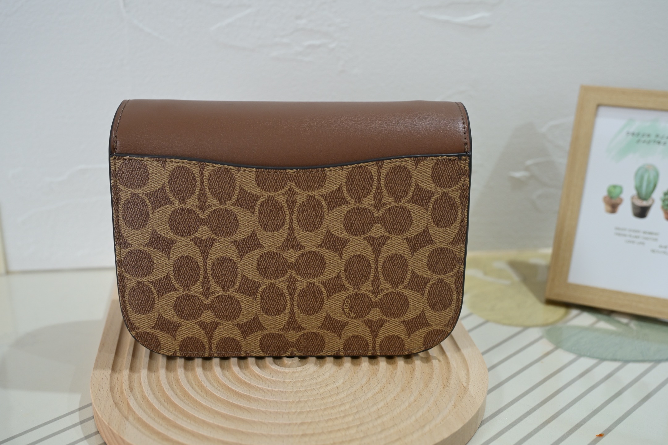 C家CM551 CM557 高端系列アイドルチェーンバッグ - 焦糖色の風琴デザイン