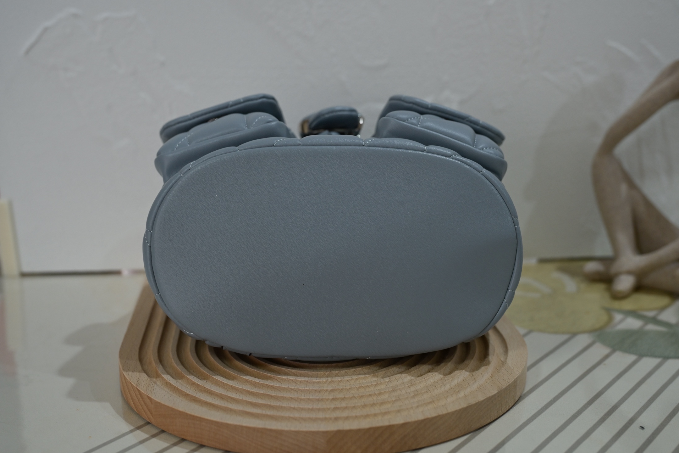 Coach Tabbyシリーズ小背包 - 可愛くて機能的なデザイン