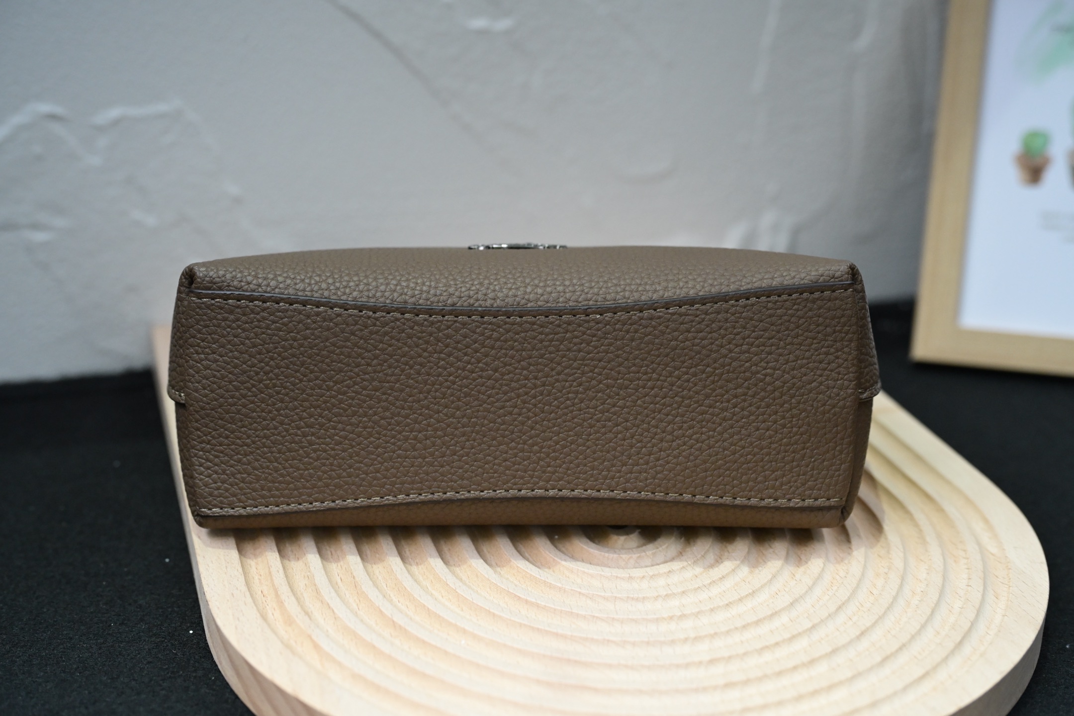 CBH15 CBH16 Mini laurelシリーズ流浪包 - クラシックデザインと実用性を兼ね備えたショルダーバッグ