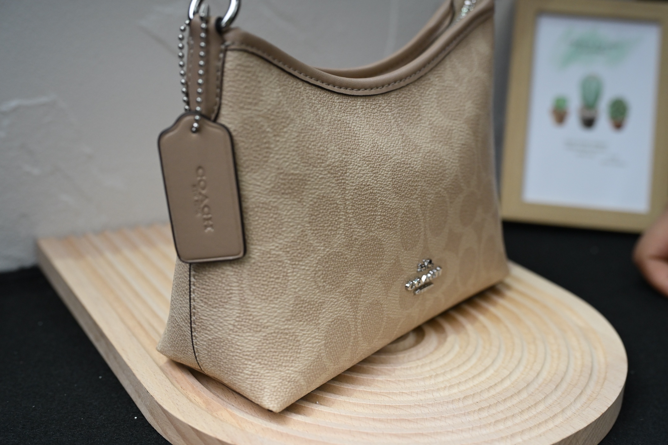 CBH15 CBH16 Mini laurelシリーズ流浪包 - 機能的でスタイリッシュなデザイン