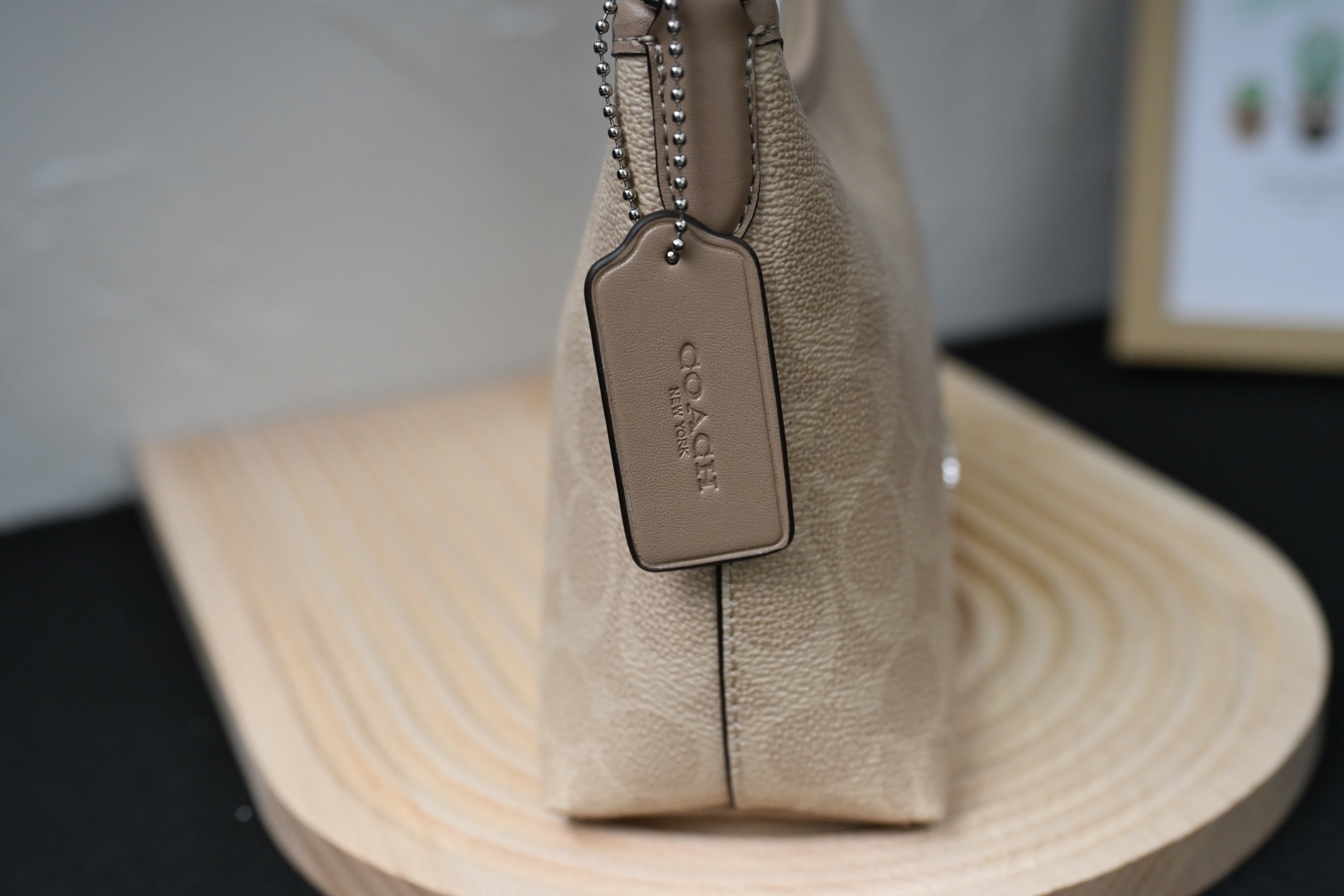 CBH15 CBH16 Mini laurelシリーズ流浪包 - 機能的でスタイリッシュなデザイン