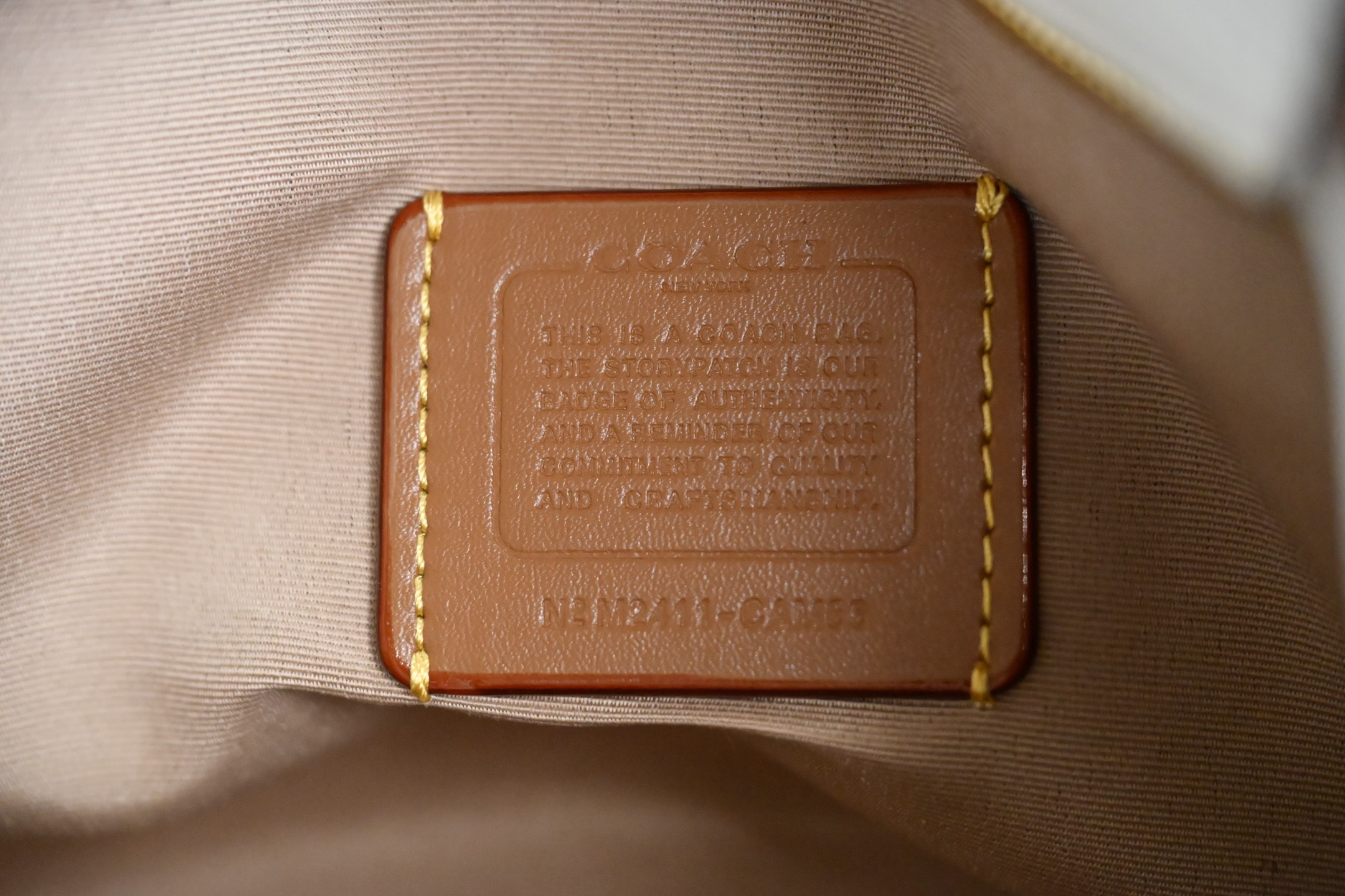 Coach新作トートバッグ - 小号・中号・大号の3サイズ展開