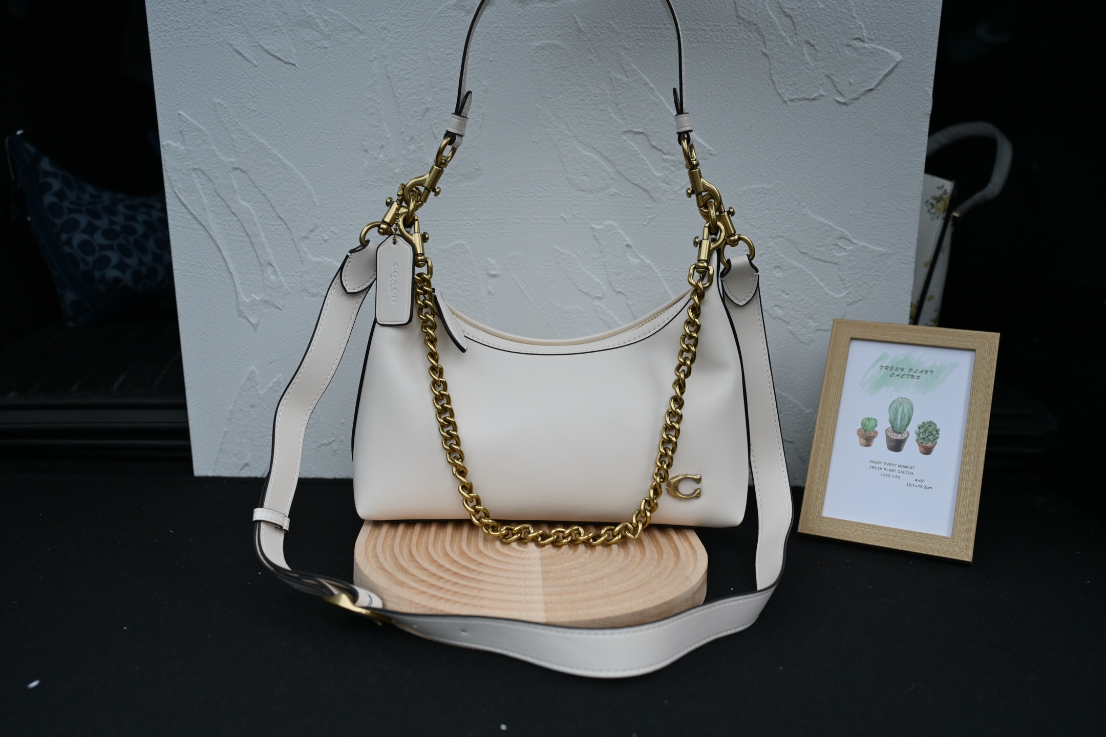 COACH JULIET 25号 ショルダーバッグ - シンプルで高級感あるデザイン