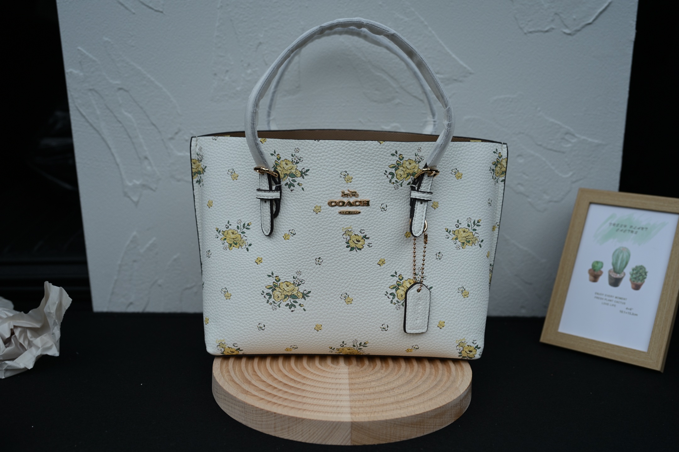 蔻驰 Molie Tote 25 - 春夏限定の花柄デザイン