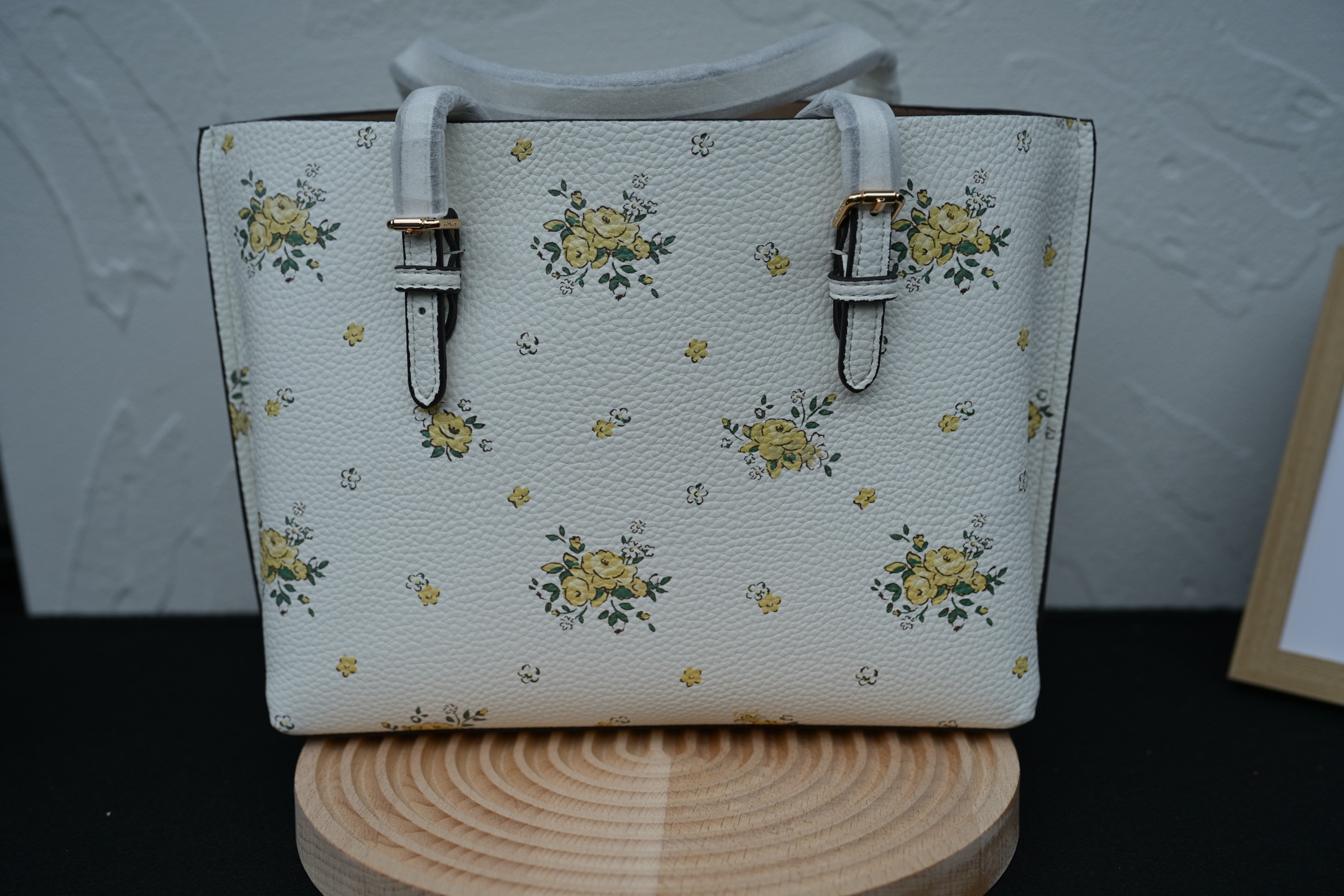 蔻驰 Molie Tote 25 - 春夏限定の花柄デザイン