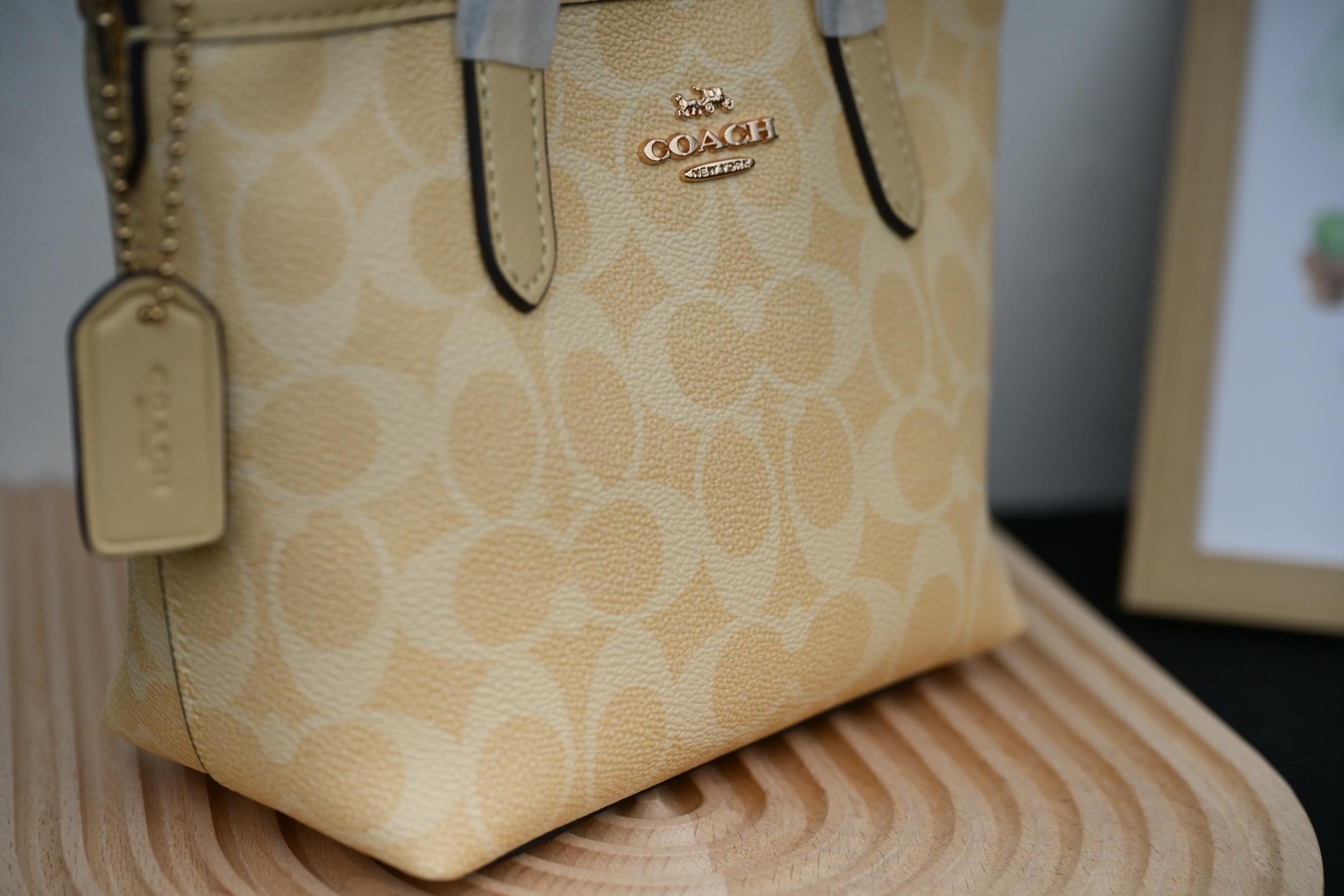 CITY MINI TOTE手提斜挎托特包 - 新色・小柄でも安心・幅広ショルダーストラップ