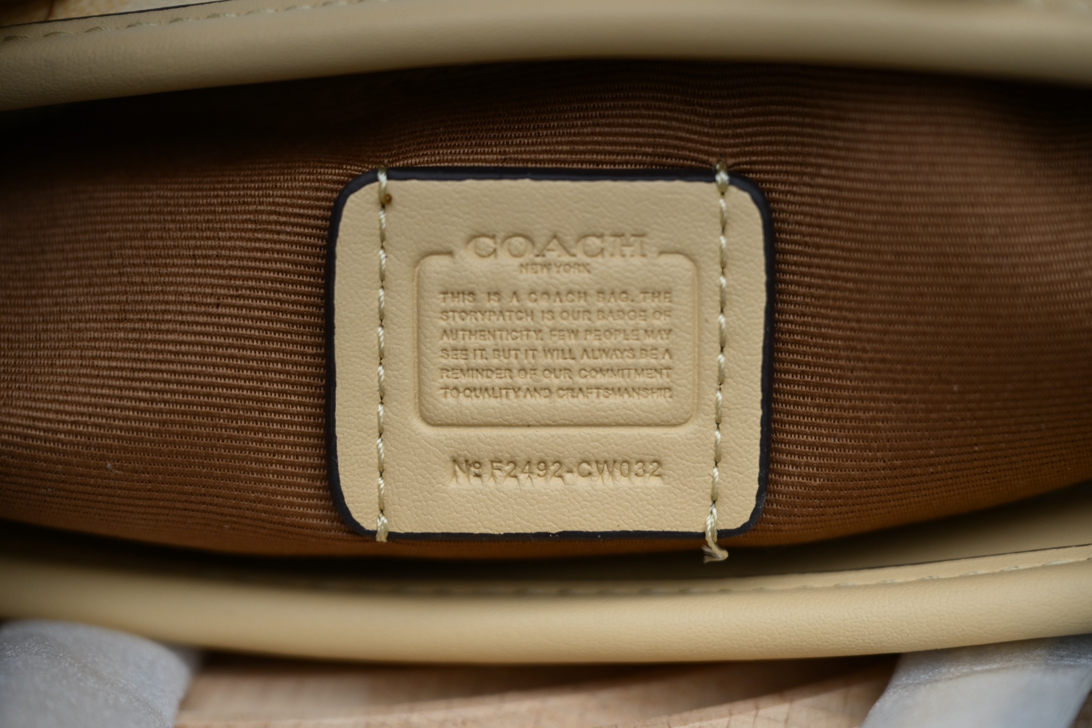 CITY MINI TOTE手提斜挎托特包 - 新色・小柄でも安心・幅広ショルダーストラップ