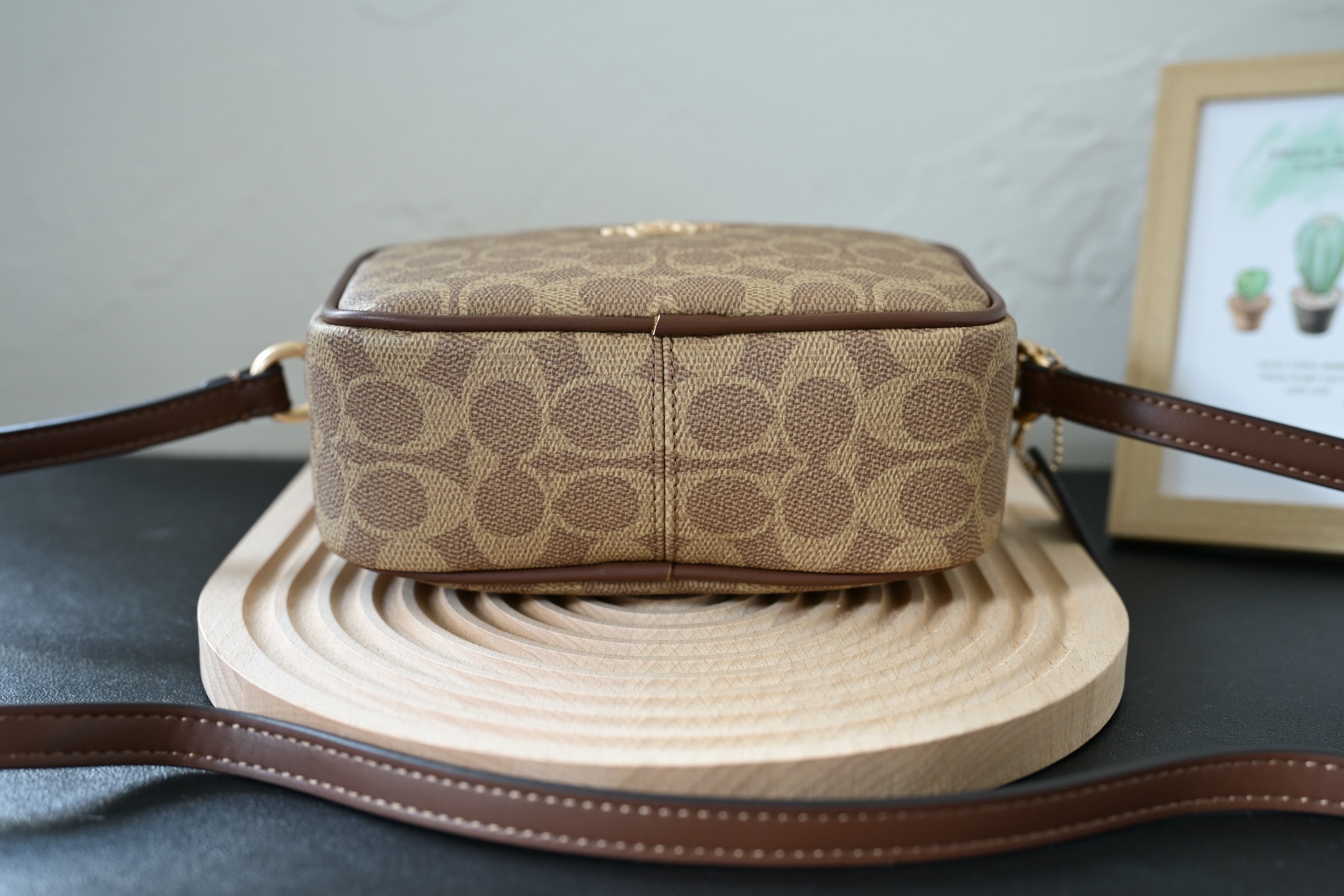 COACH 新款 City Tote 学院風相机包 大ロゴデザイン