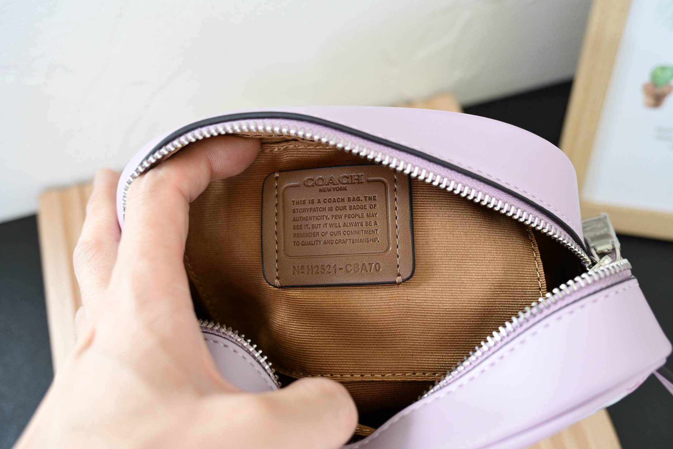 COACH 蔻驰 新款 City Tote 学院風カメラバッグ