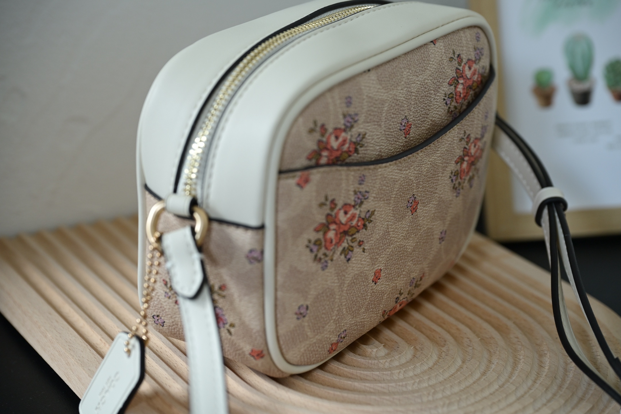 Coach City Tote 学院風カメラバッグ 春夏に最適な新作