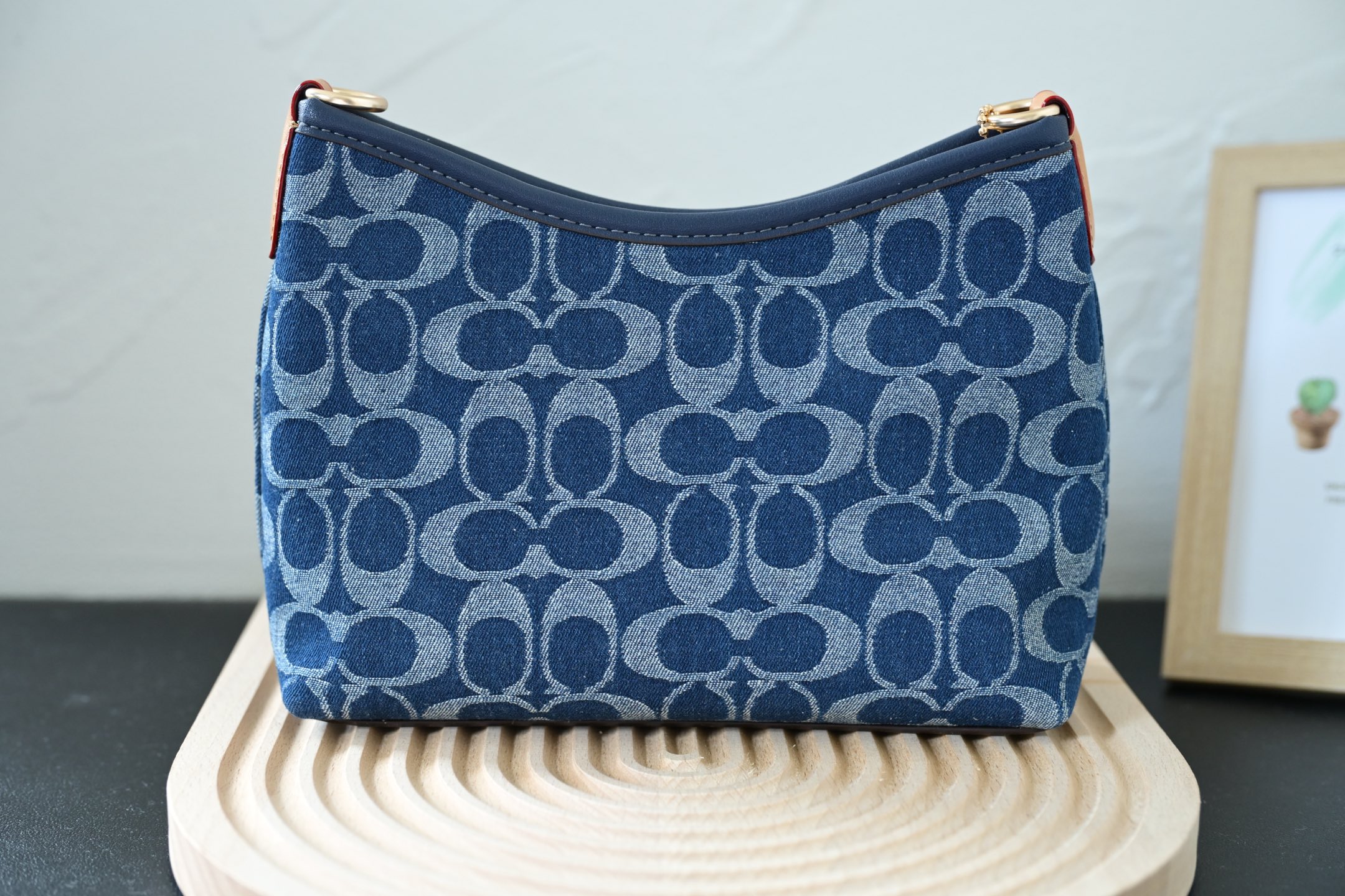 CBH15 CBH16 Mini laurelシリーズ流浪包 - 高級牛皮素材の斜め掛けバッグ