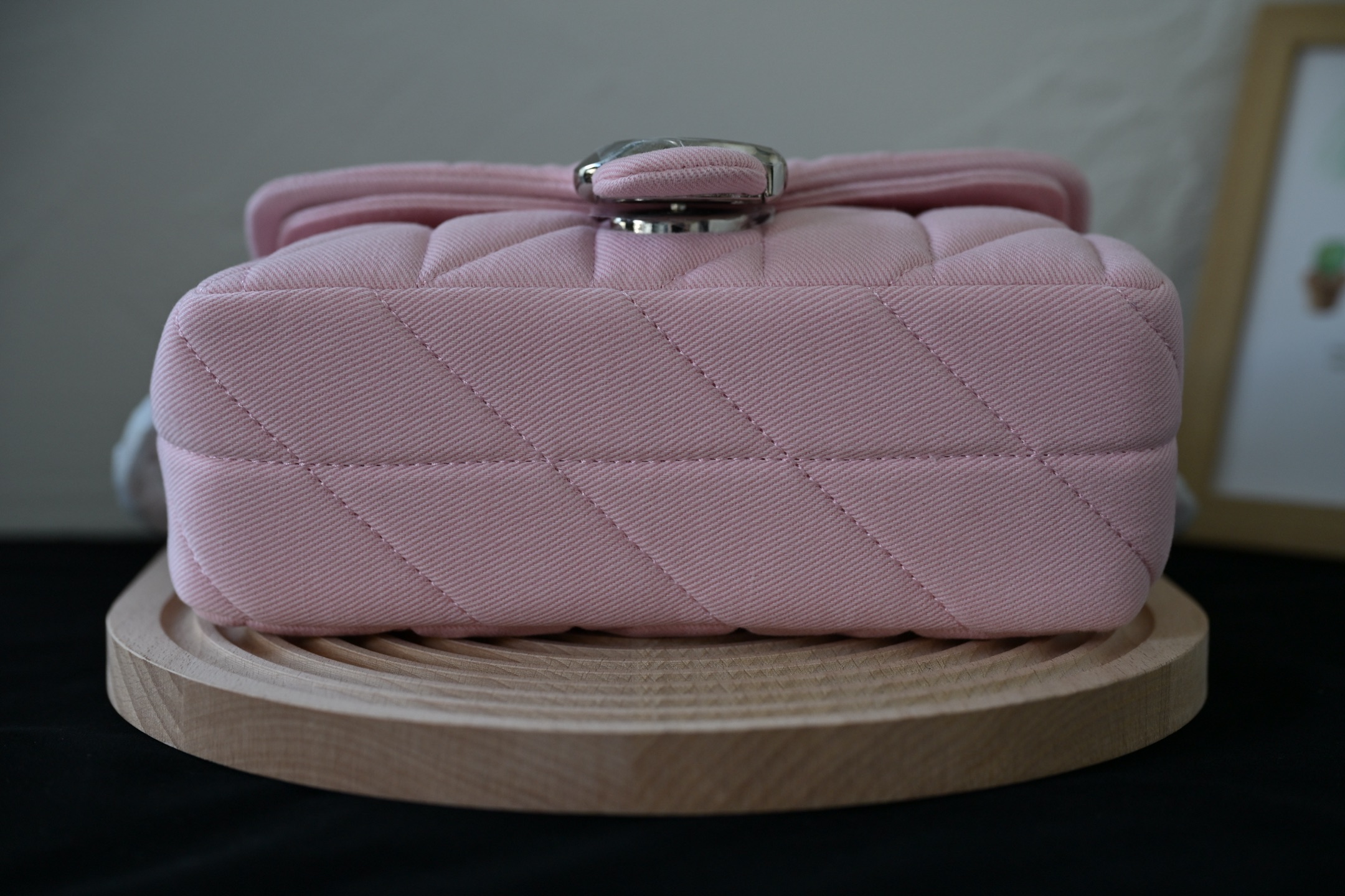 新作 TABBY 女士菱格丹宁布料 酒神牛仔布斜挎包