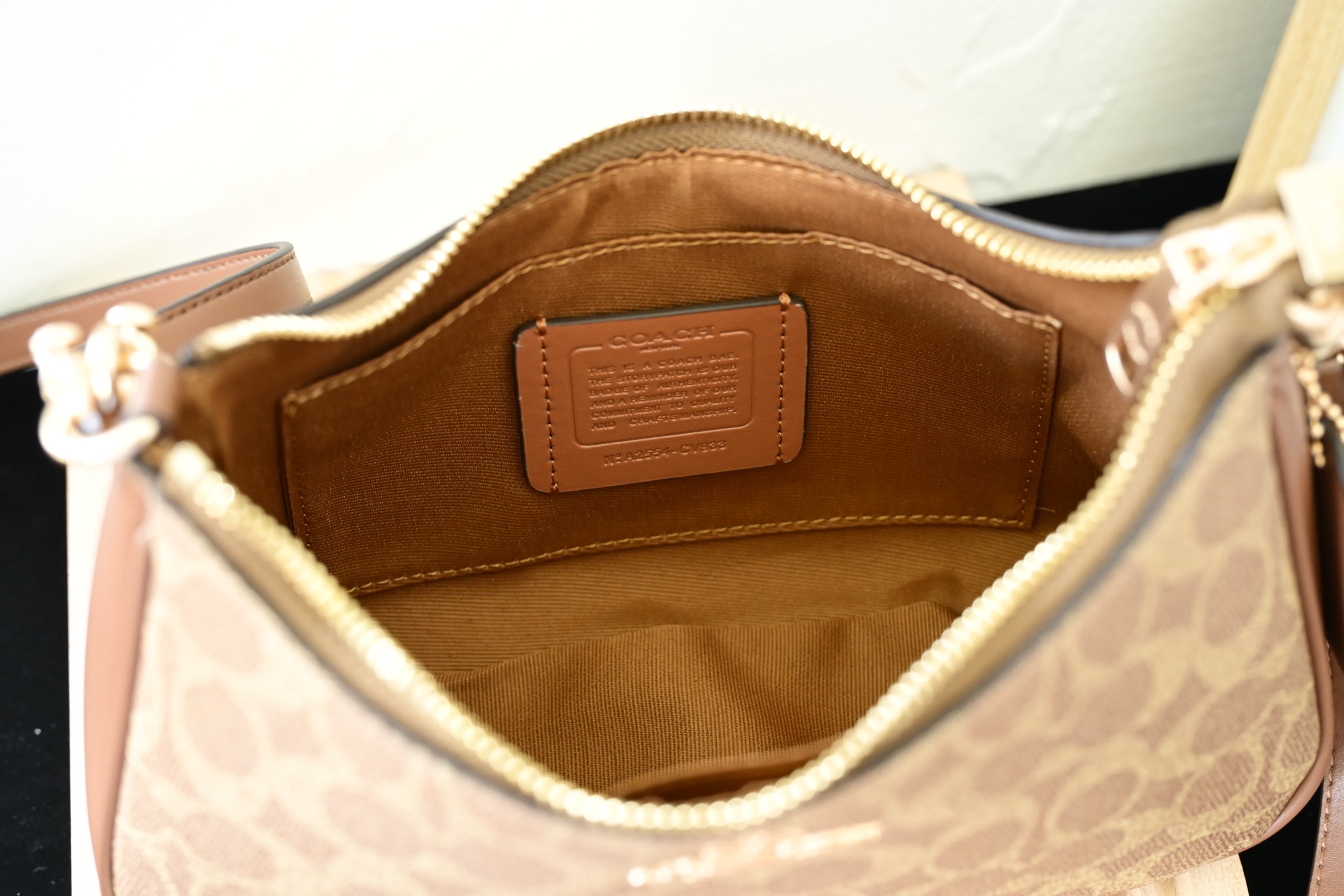 COAC 奥莱女包 CV933 TERI単肩包 - 牛皮革・多機能ポケット