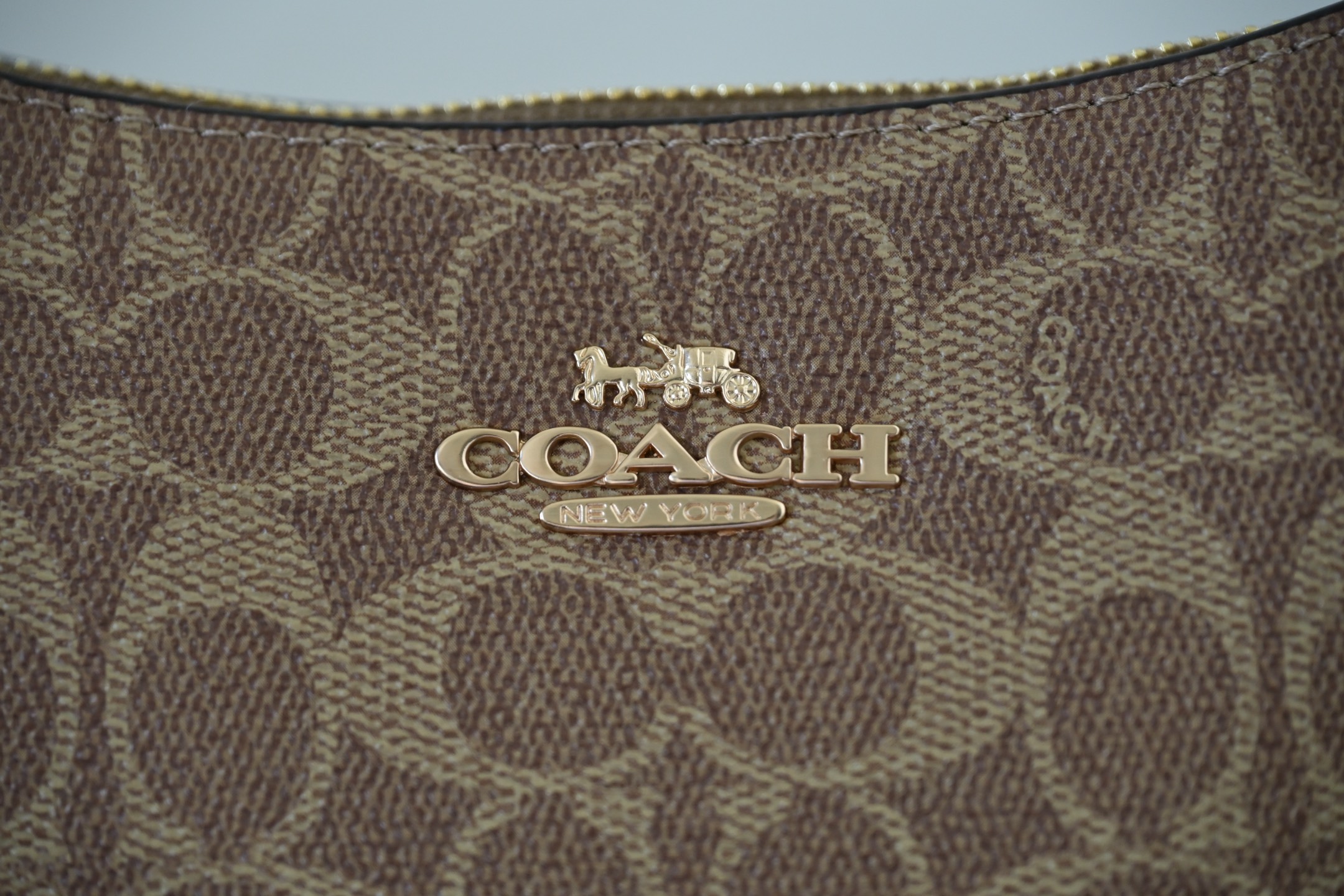 COAC 奥莱女包 CV933 TERI単肩包 - 牛皮革・多機能ポケット