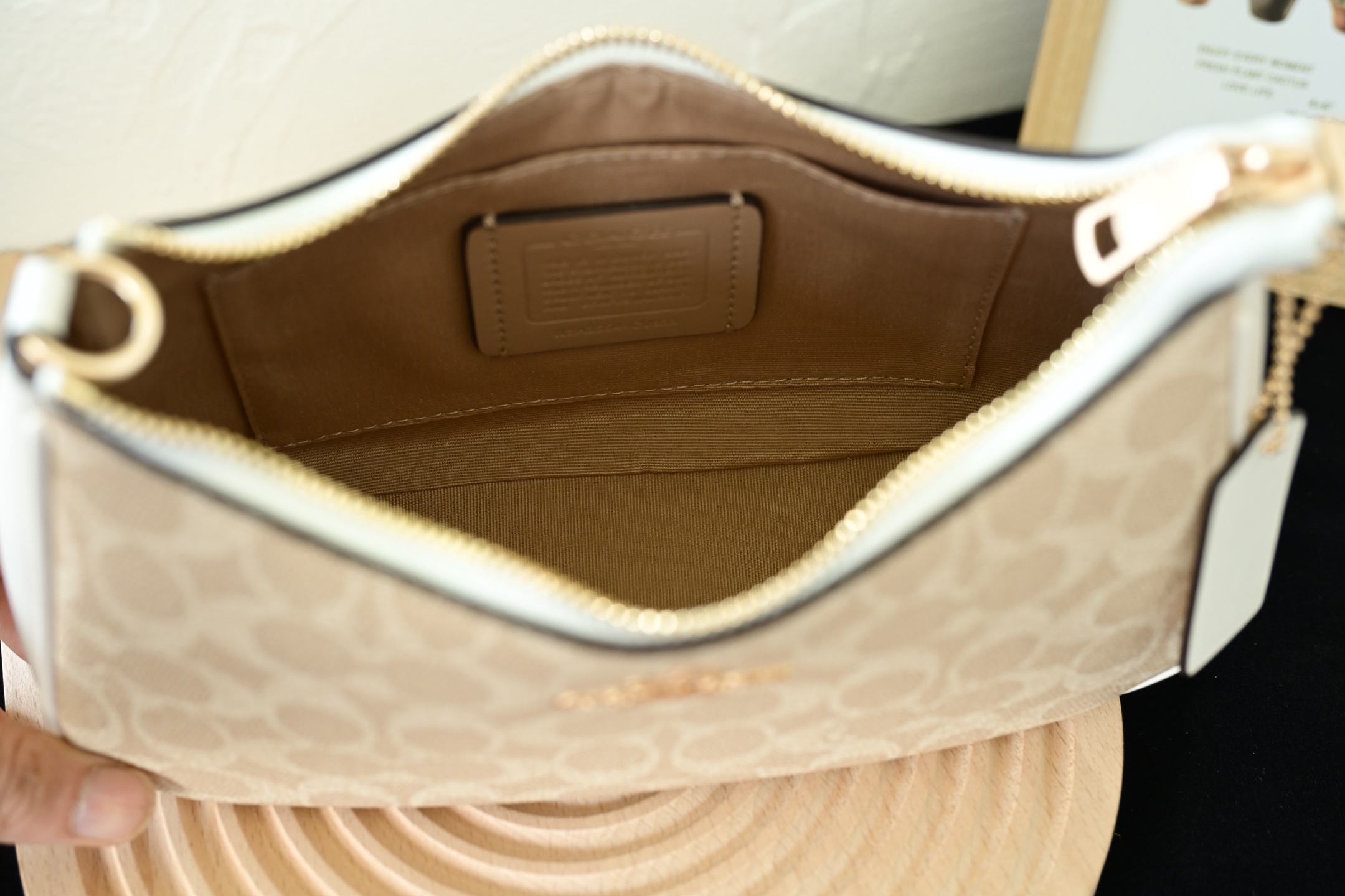 COACH 奥莱女包拼色TERI単肩包 - 牛皮革製の多機能デザイン