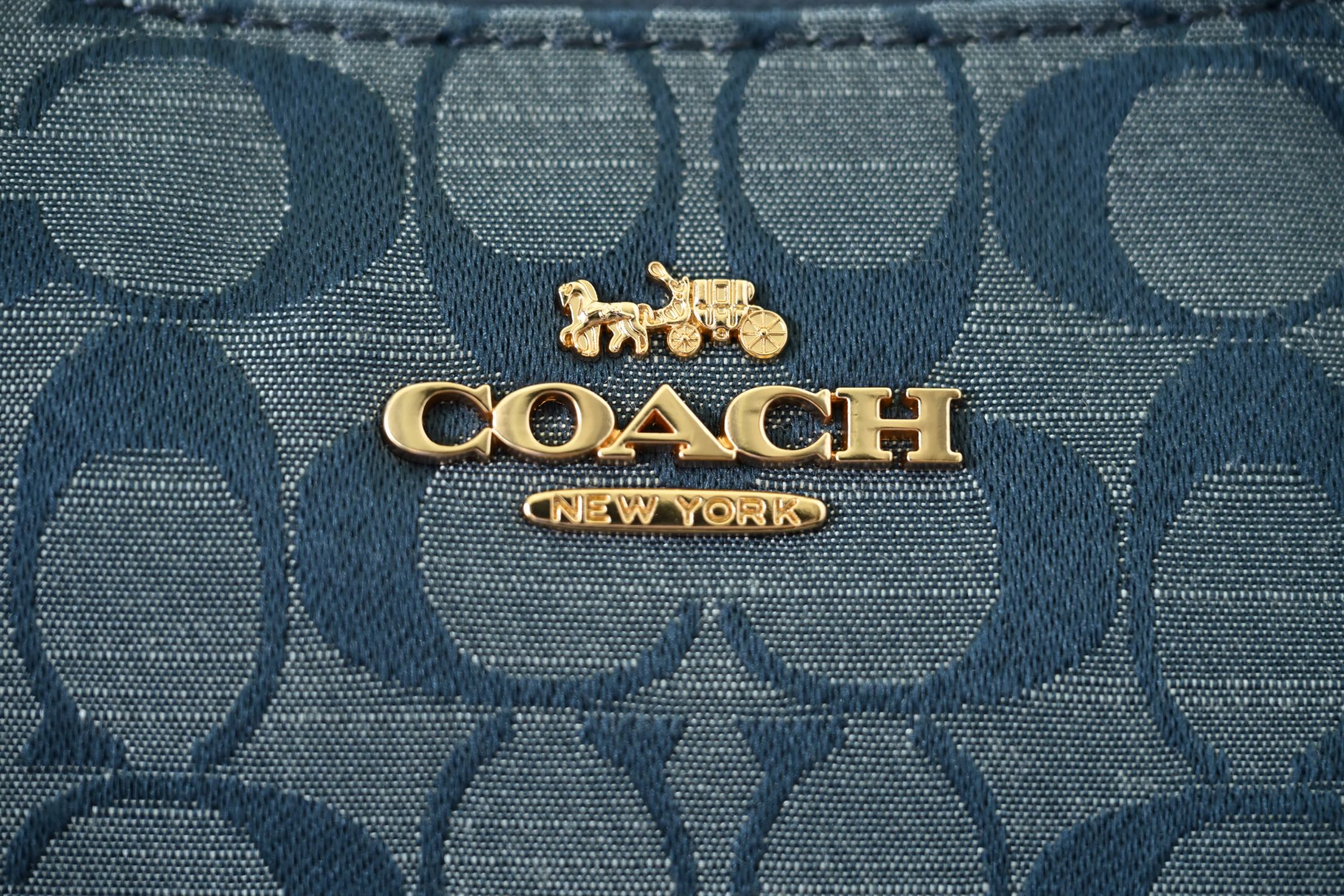 新型CH139デニムバッグ - 機能的デザインとスタイリッシュな外観