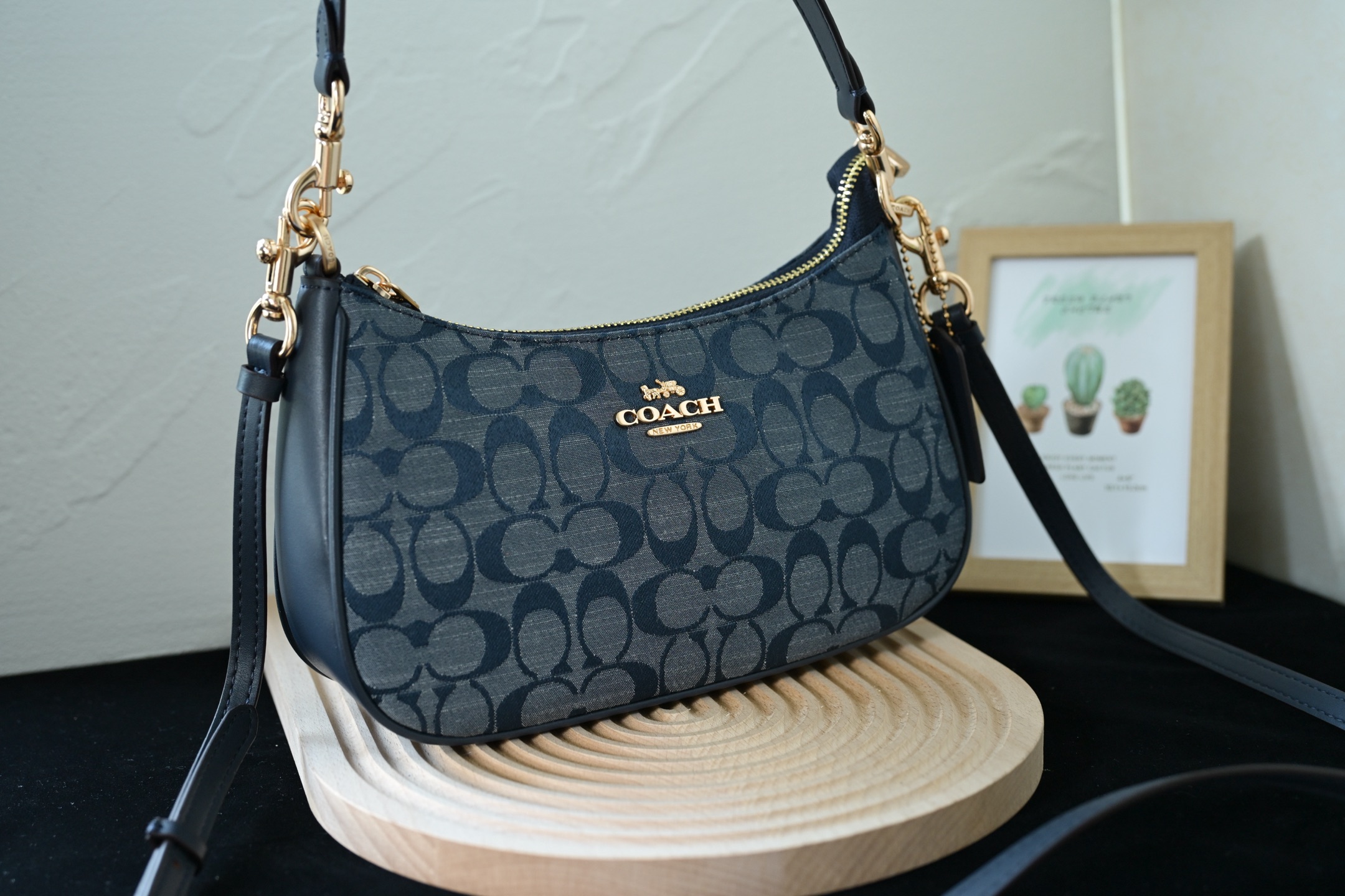 新型CH139デニムバッグ - 機能的デザインとスタイリッシュな外観