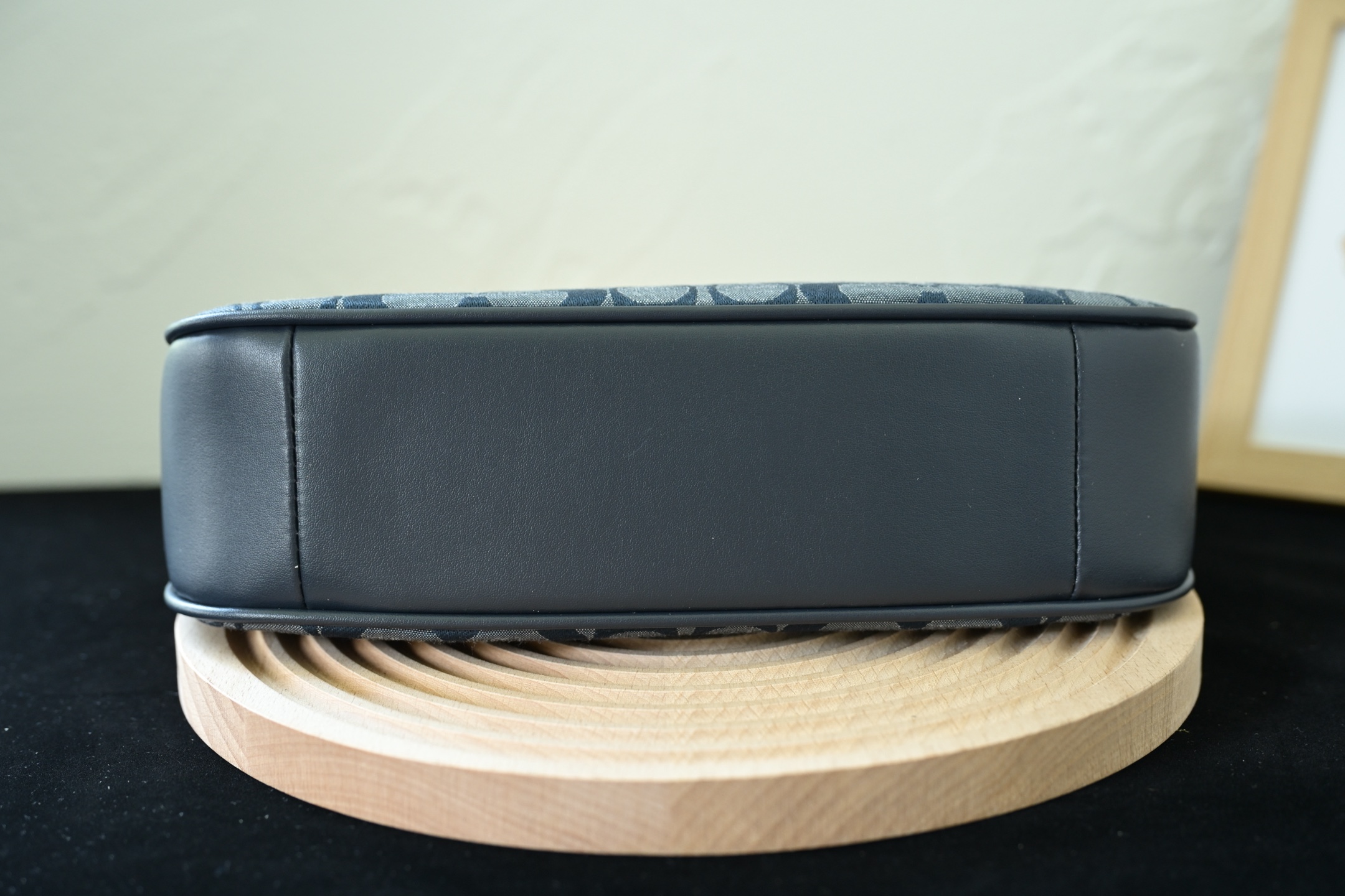 新型CH139デニムバッグ - 機能的デザインとスタイリッシュな外観