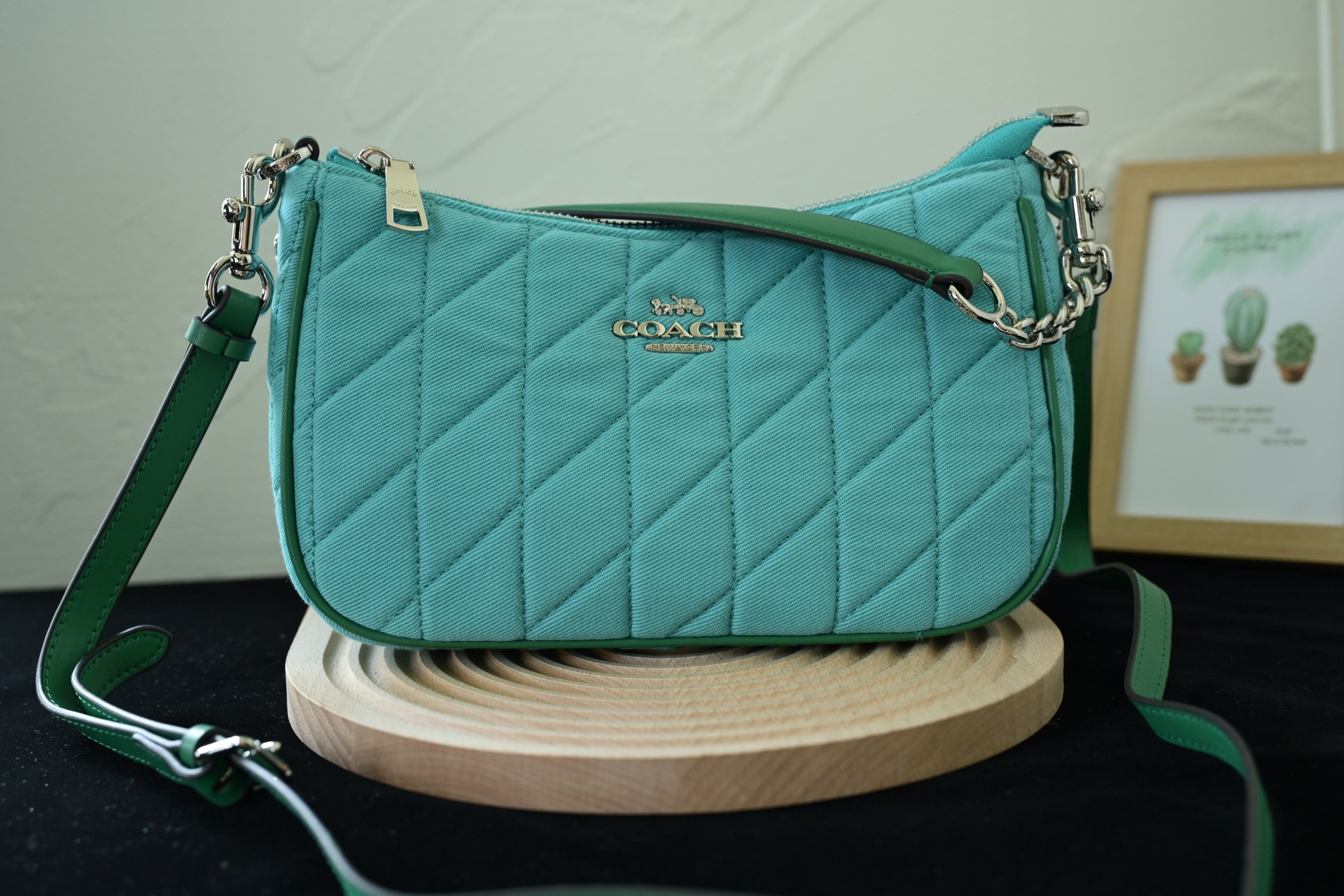 TERI腋下包 - 機能性とデザインを兼ね備えたキャンバス製ショルダーバッグ