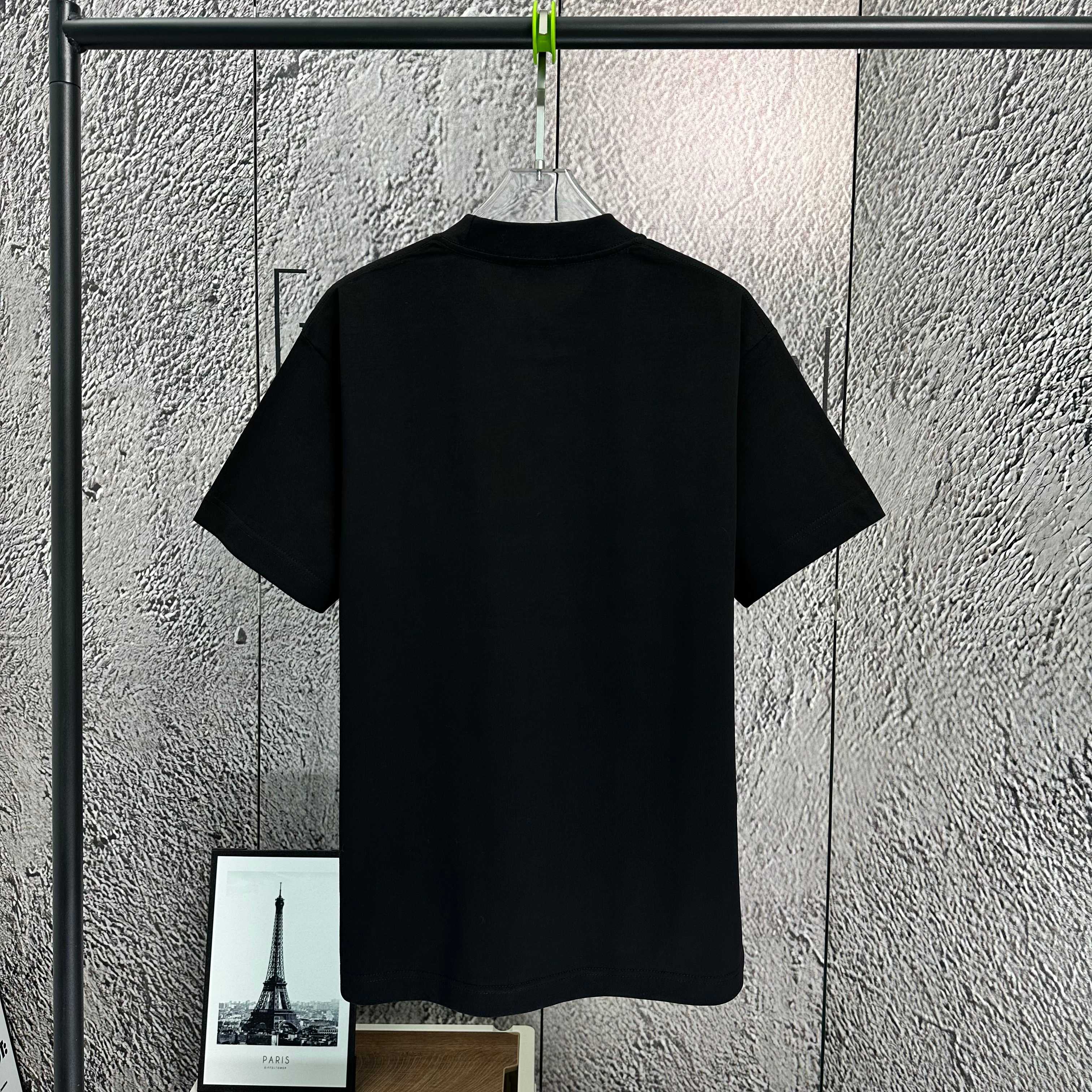 Moncler Men's Short Sleeve T-Shirt Heavy Cotton Logo Print - Spring/Summer 3 a1737181091875 0883