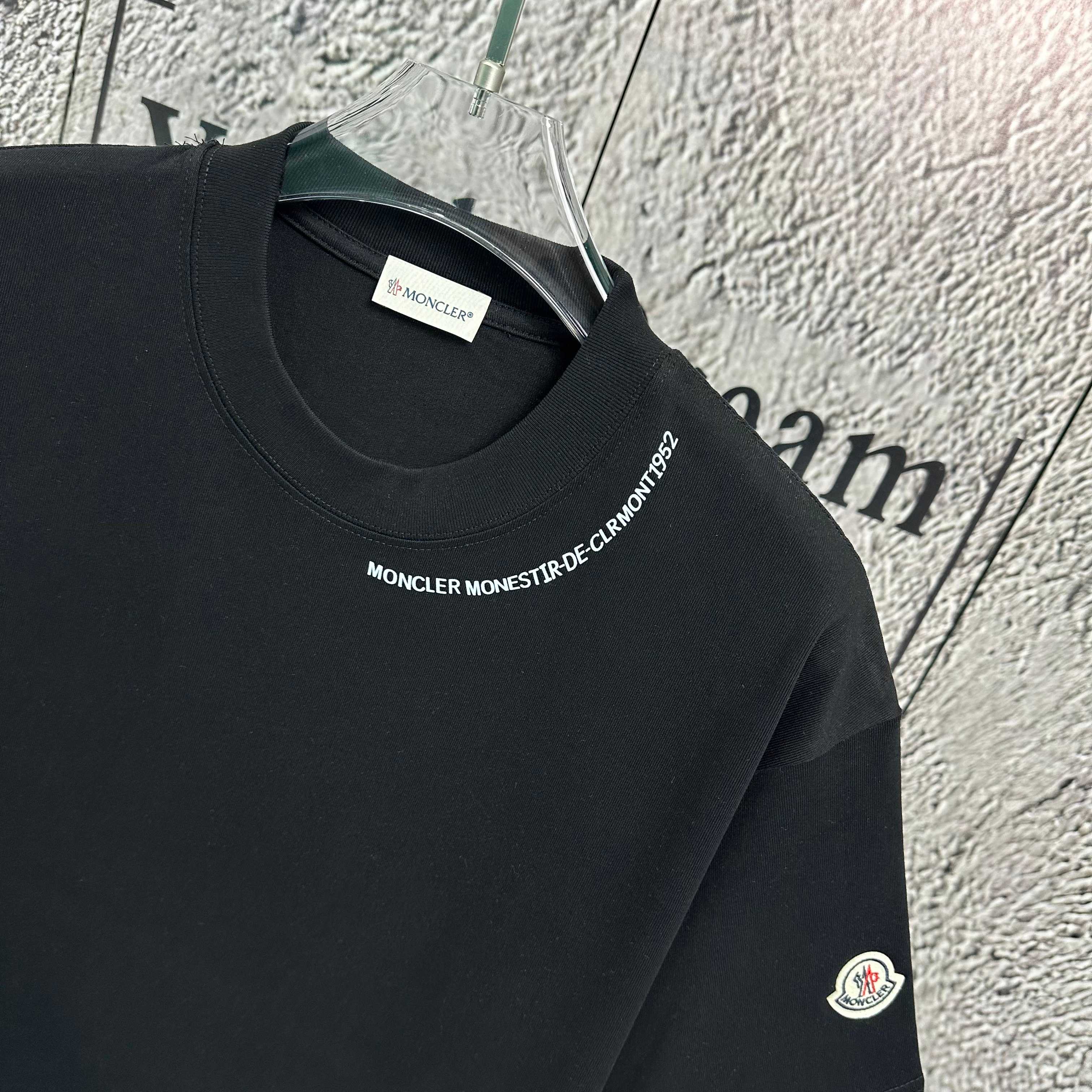 Moncler Men's Short Sleeve T-Shirt Heavy Cotton Logo Print - Spring/Summer 4 a1737622618945 5053