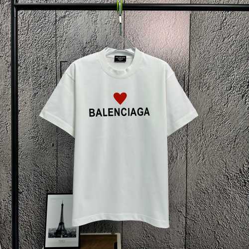 T-shirt Balenciaga Blanc en Coton avec Logo et Cœur Rouge, Collection 2025 1 T-shirt Balenciaga Blanc en Coton avec Logo et Cœur Rouge, Collection 2025