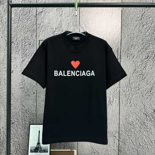 تي شيرت Balenciaga قطن جيرسي أسود مع طباعة شعار القلب 1 تي شيرت Balenciaga قطن جيرسي أسود مع طباعة شعار القلب