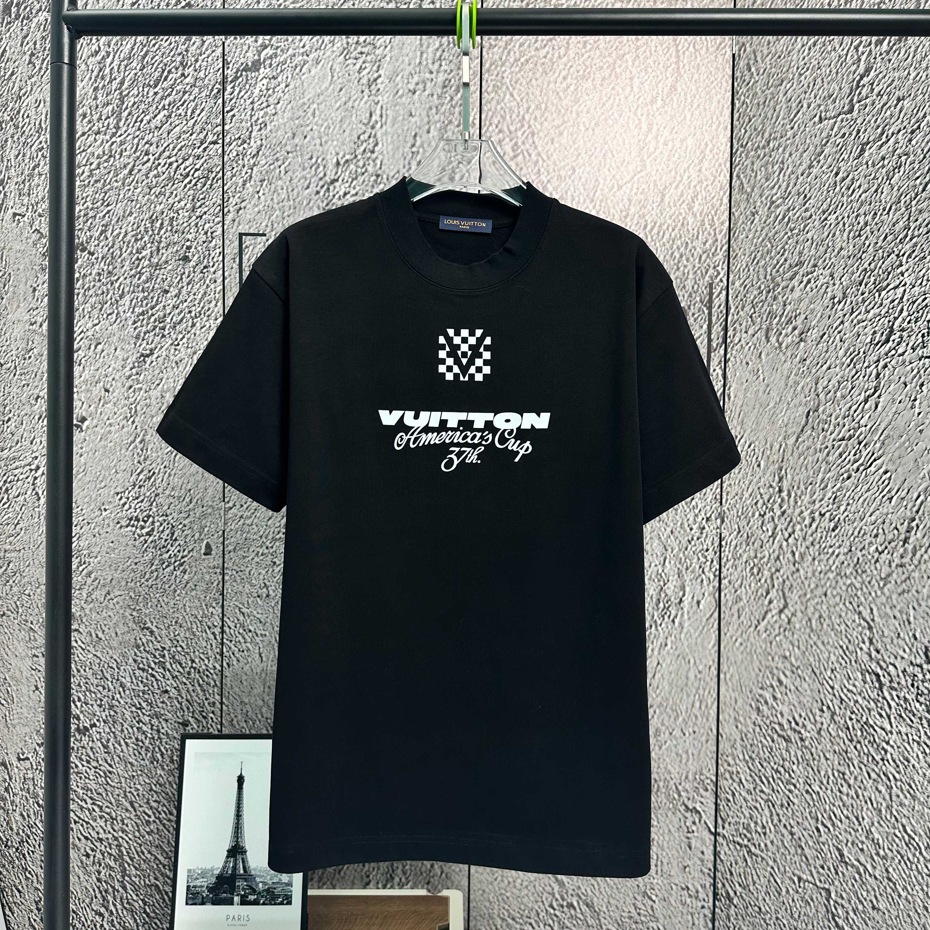 Louis Vuitton 2025 S/S Logo Print Cotton T-Shirt - Stylish & Comfortable 2 a1737623463177 1580
