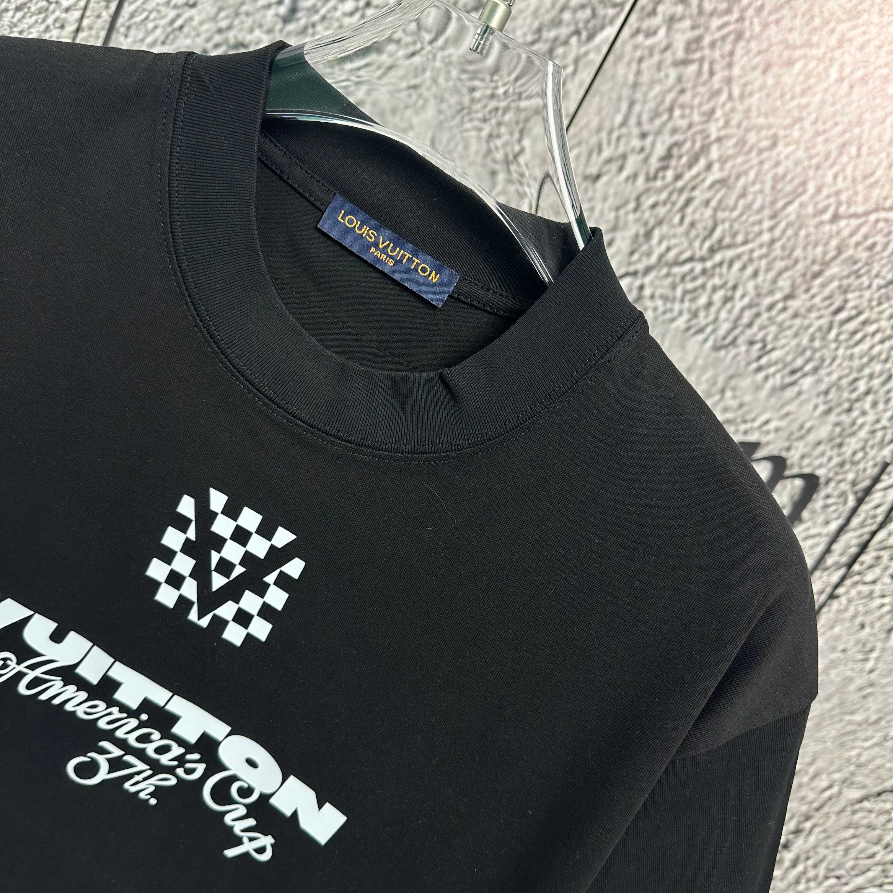 Louis Vuitton 2025 S/S Logo Print Cotton T-Shirt - Stylish & Comfortable 4 a1737623463208 4831