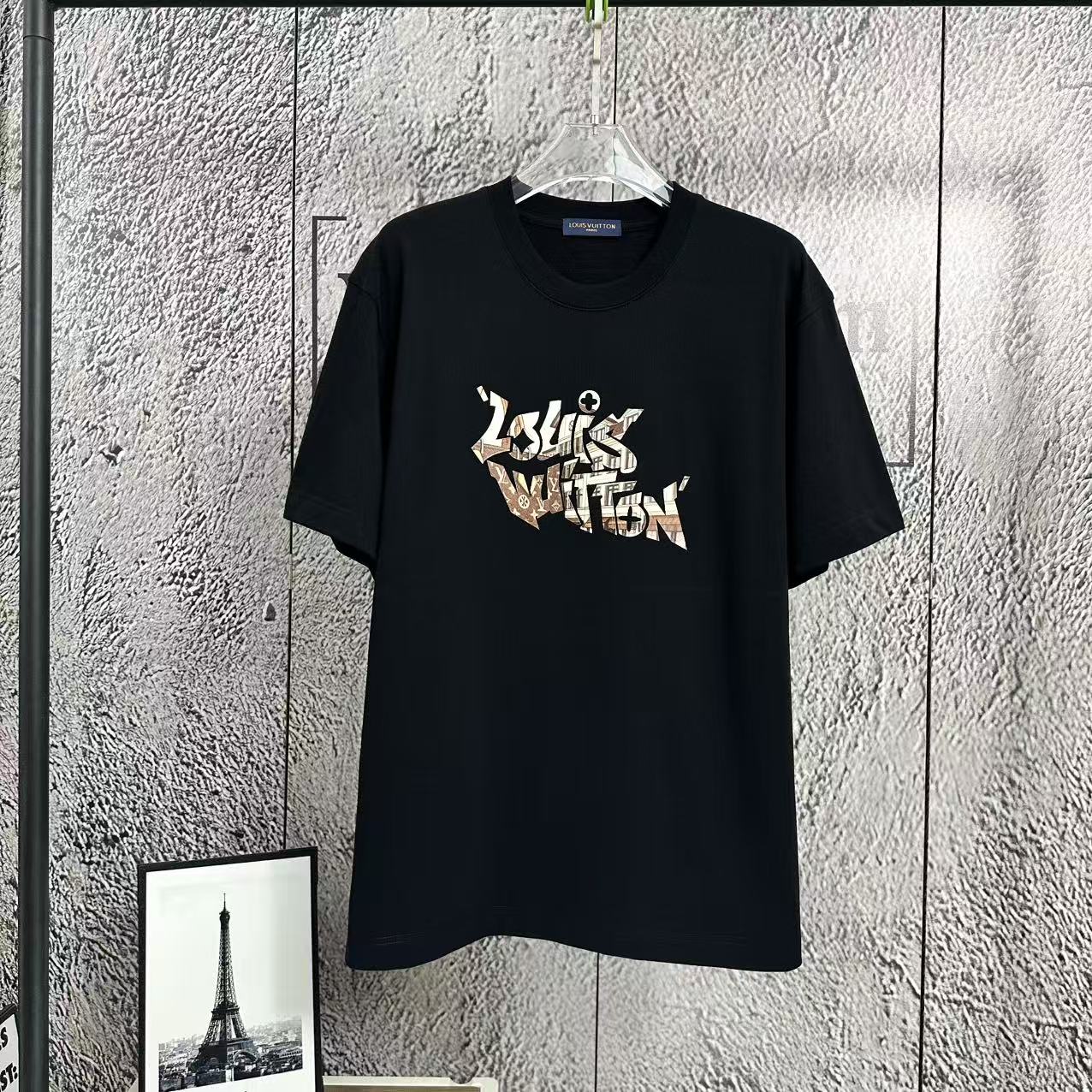 P80 𝙉𝙚𝙬⚜️LV Louis》 2026 primavera y verano nueva camiseta de manga corta cuero de algodón puro pesado estilo persona…