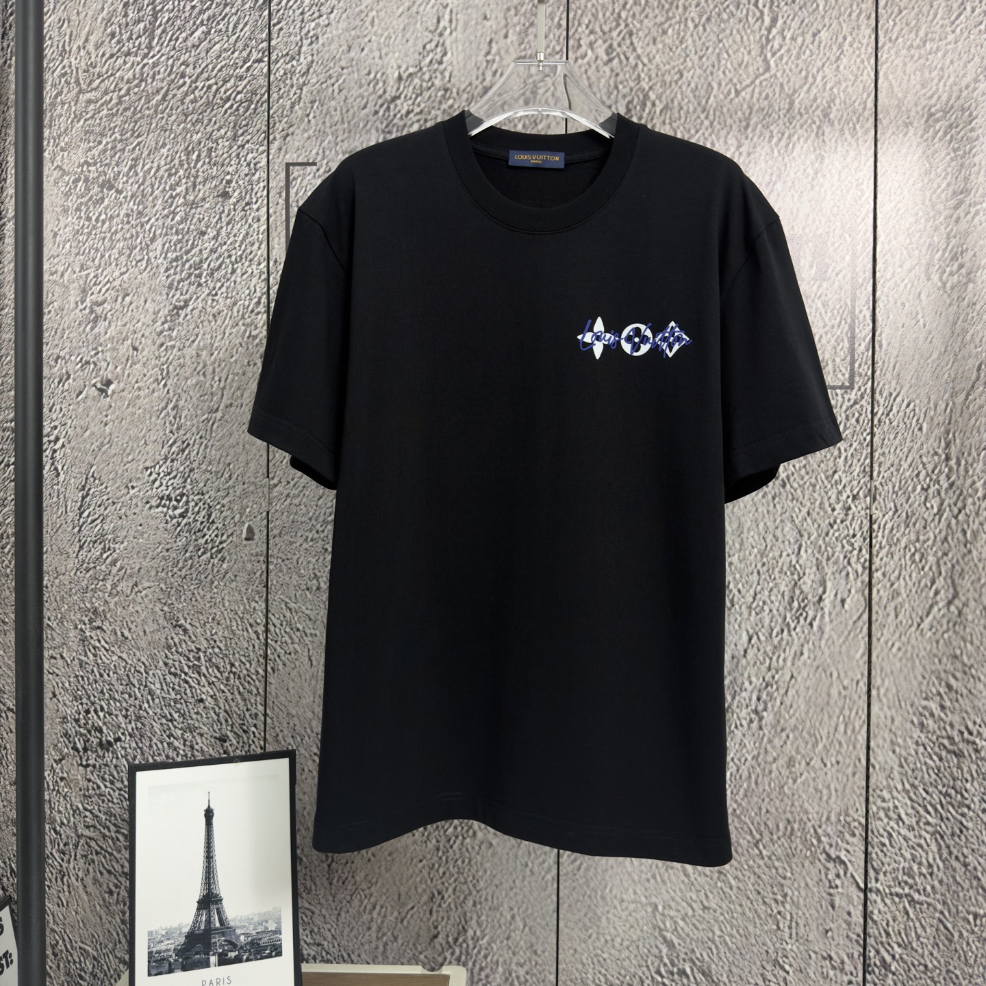 P80 𝙉𝙚𝙬⚜️LV Louis》 2026 primavera y verano nueva camiseta de manga corta algodón puro pesado cuero de espuma flocado…