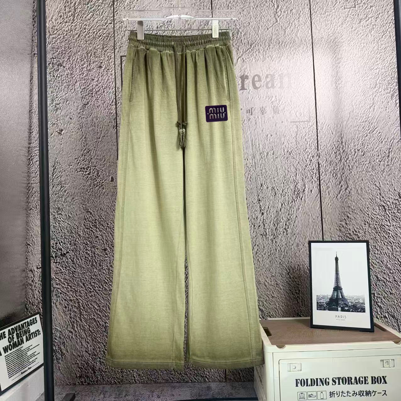 P110 《𝙉𝙚𝙬⚜️缪缪》 Pantalones rectos largos de la colección de primavera-verano 2026, unisex, 300g de algodón …